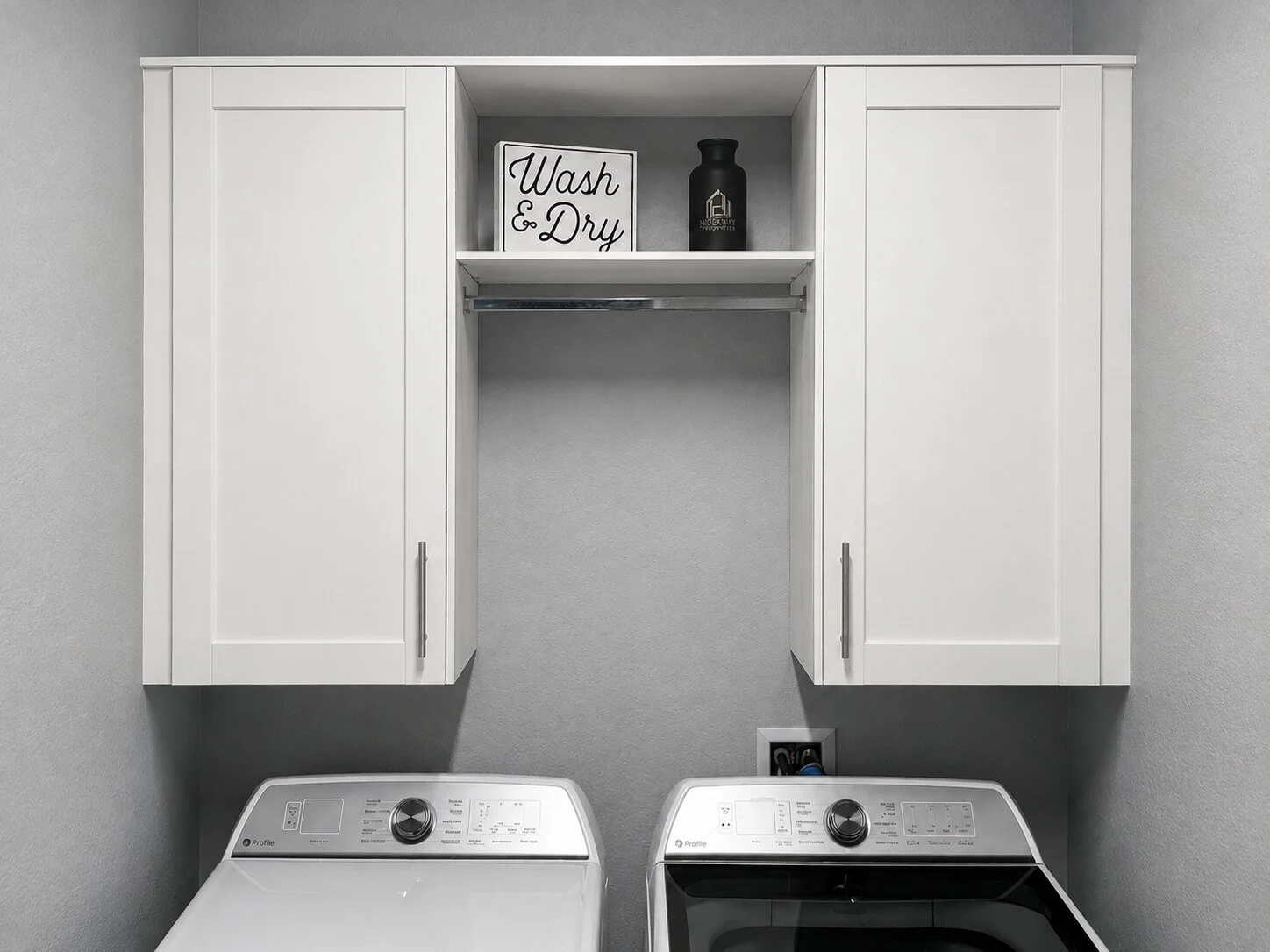 06-hideaway-laundry-wash-dry-v2.jpg