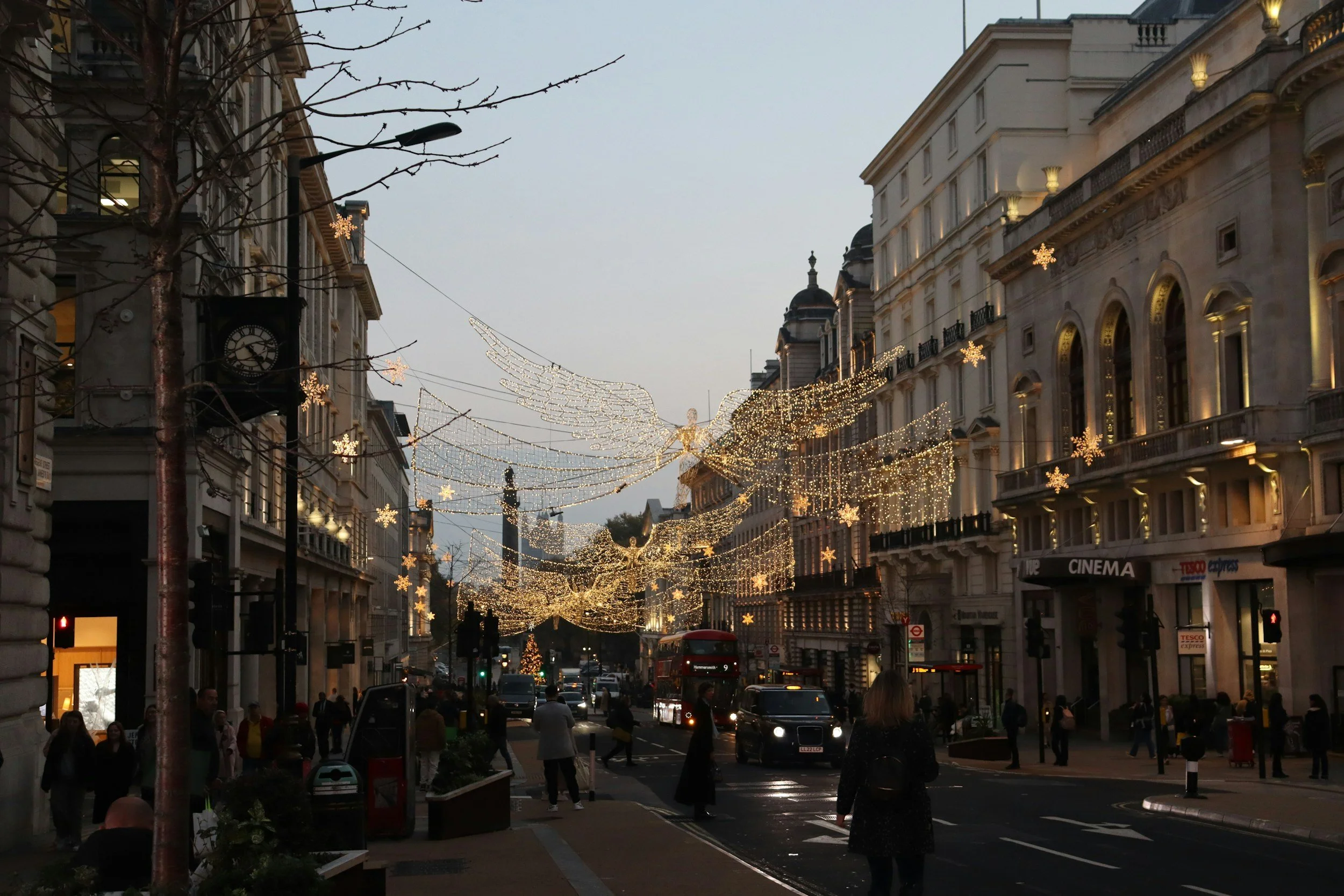 Top 25 Places That ONLY Look This Beautiful in December (Lights, Fog, Frost, Decorations)