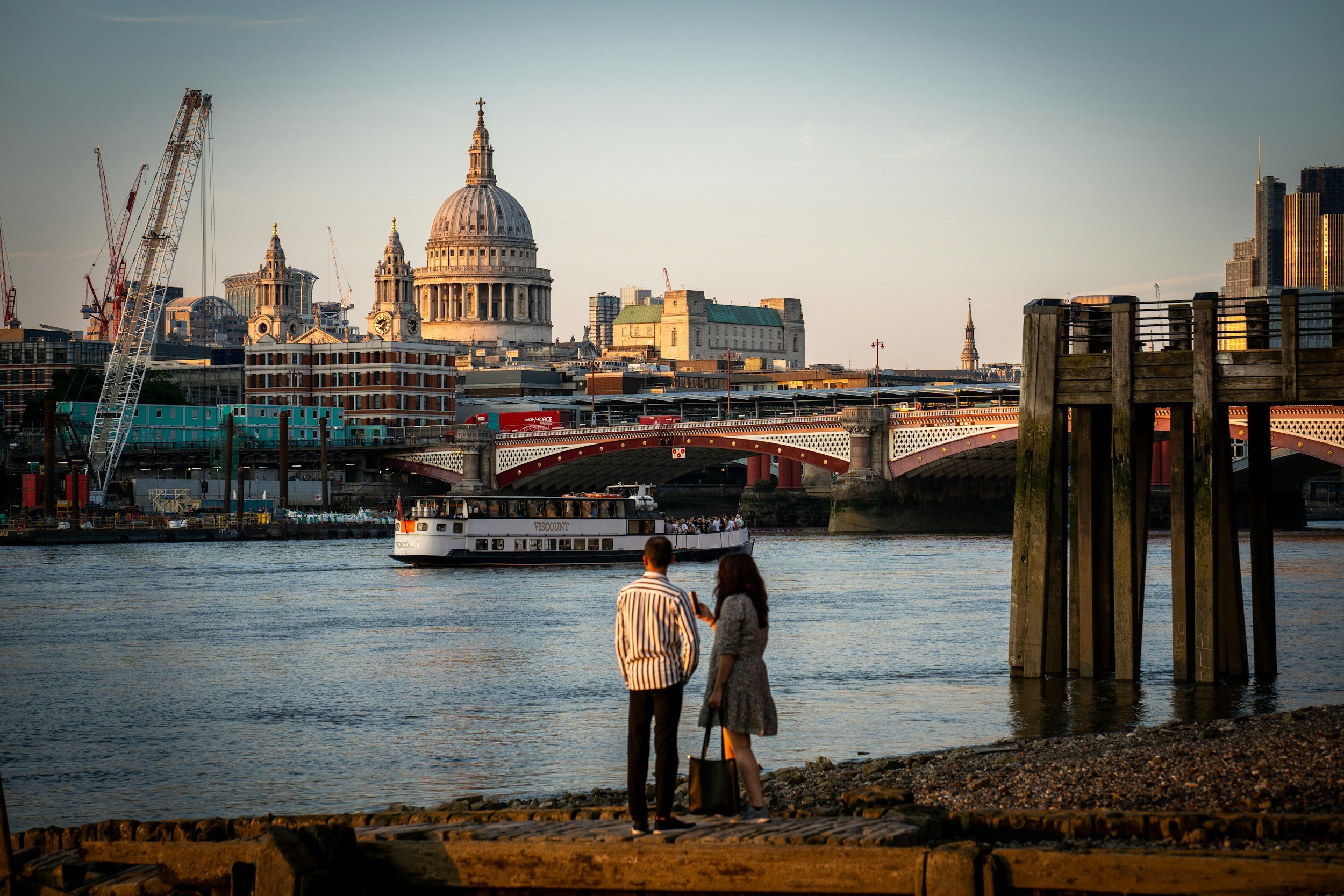 10 Date Ideas in London That Aren’t Boring (Real Ideas That Actually Work)