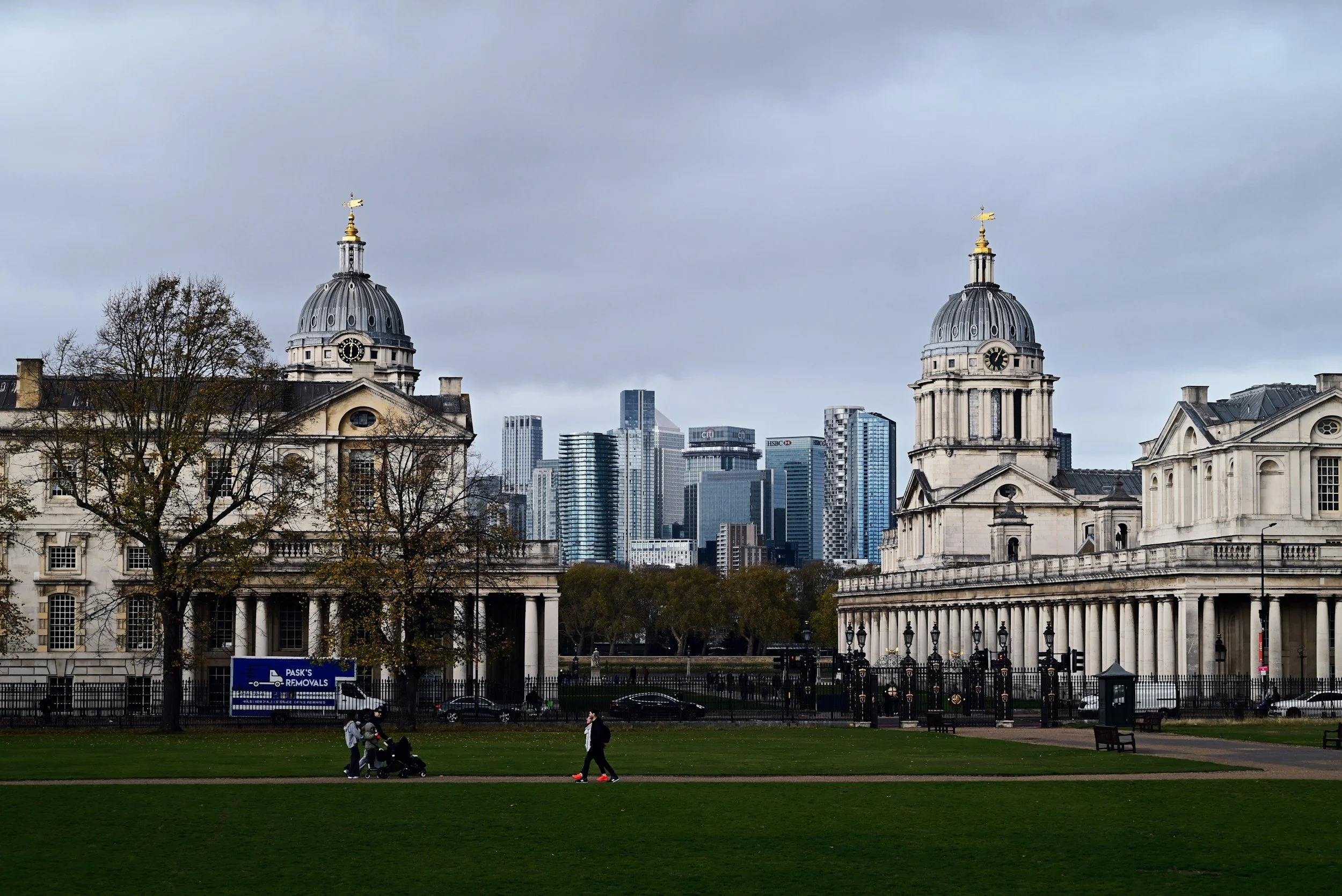 Where to Sit, Walk, and Eat in London in One Perfect Day