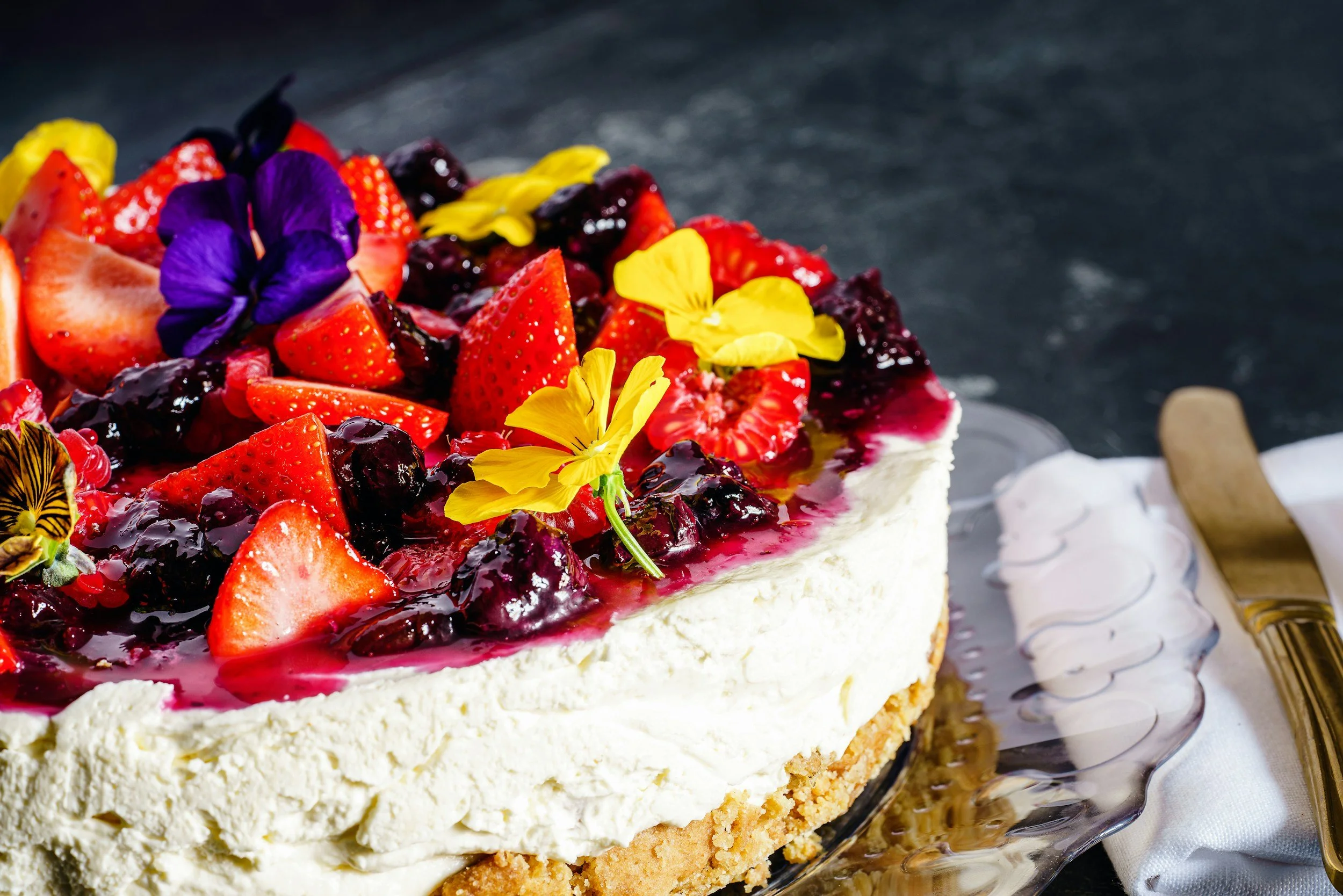 10 Classic British Cakes You Should Try in London