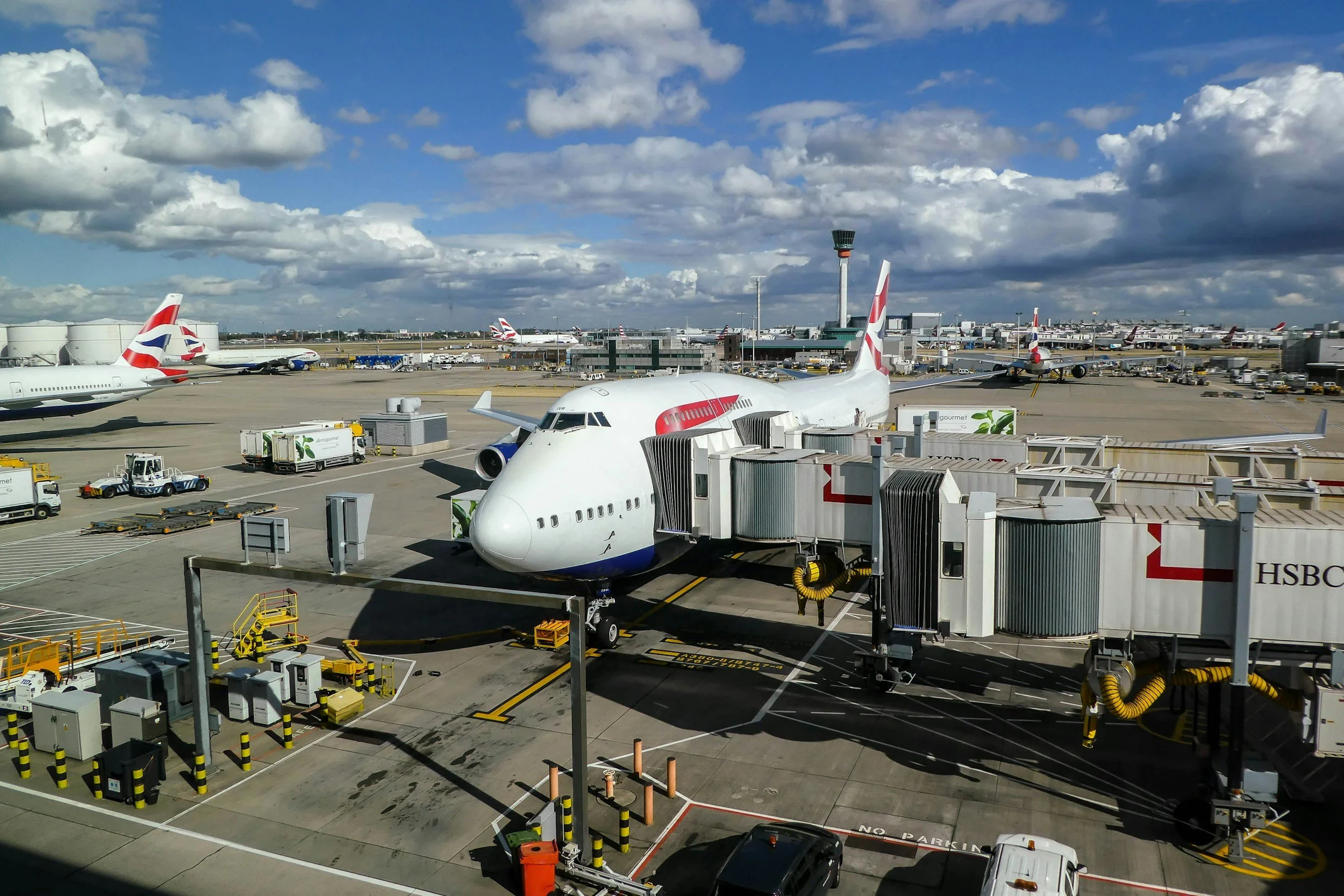 Just Landed in London? Here's Exactly What to Do in Your First Hour (Before You Leave the Airport)