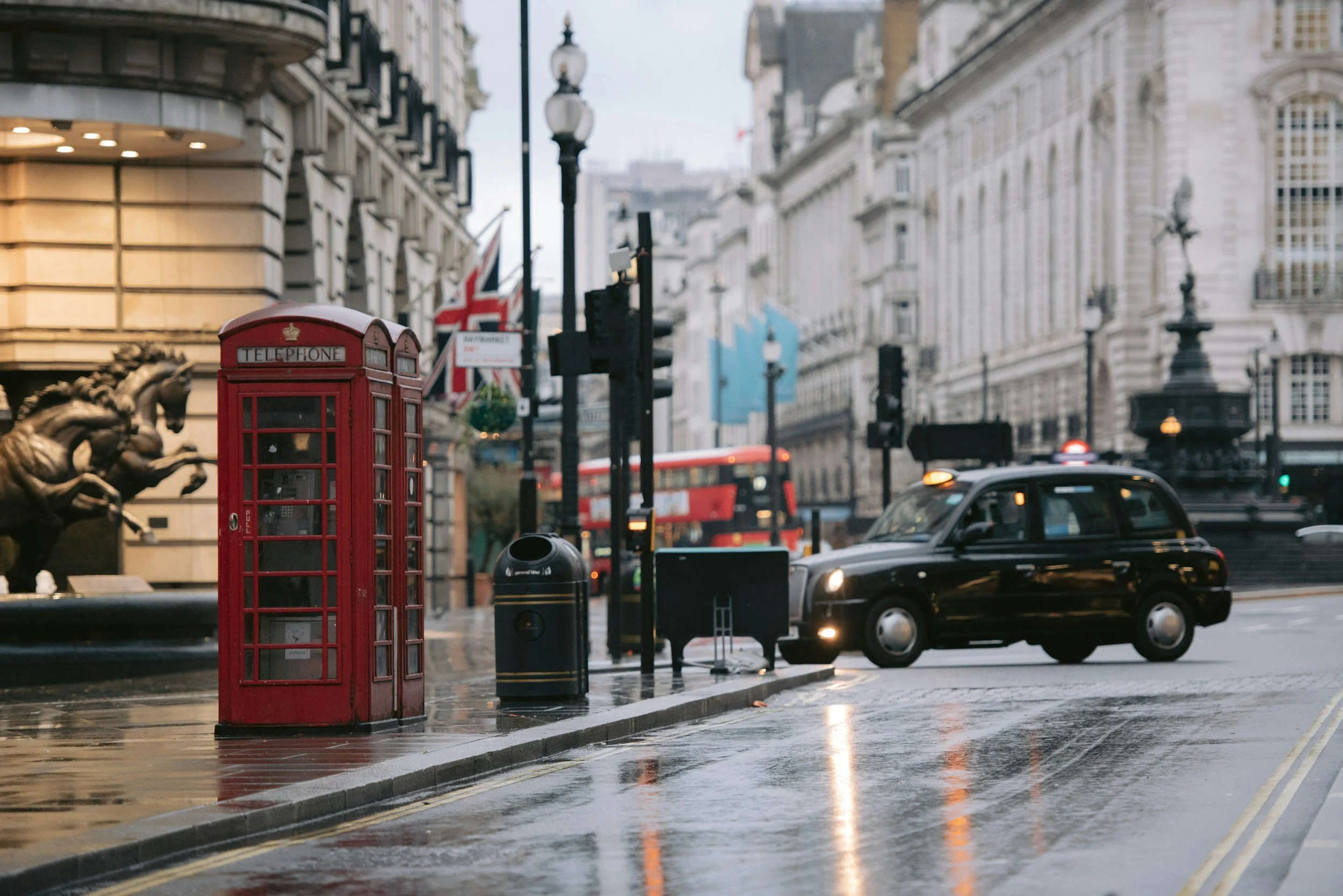 What Do Zone 1, Zone 2 and Zone 3 Mean in London? A Beginner’s Guide to London Travel Zones