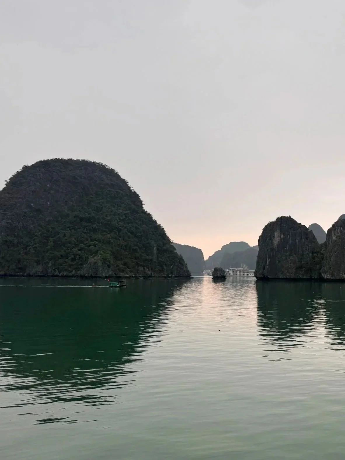 ha long bay luxury cruise