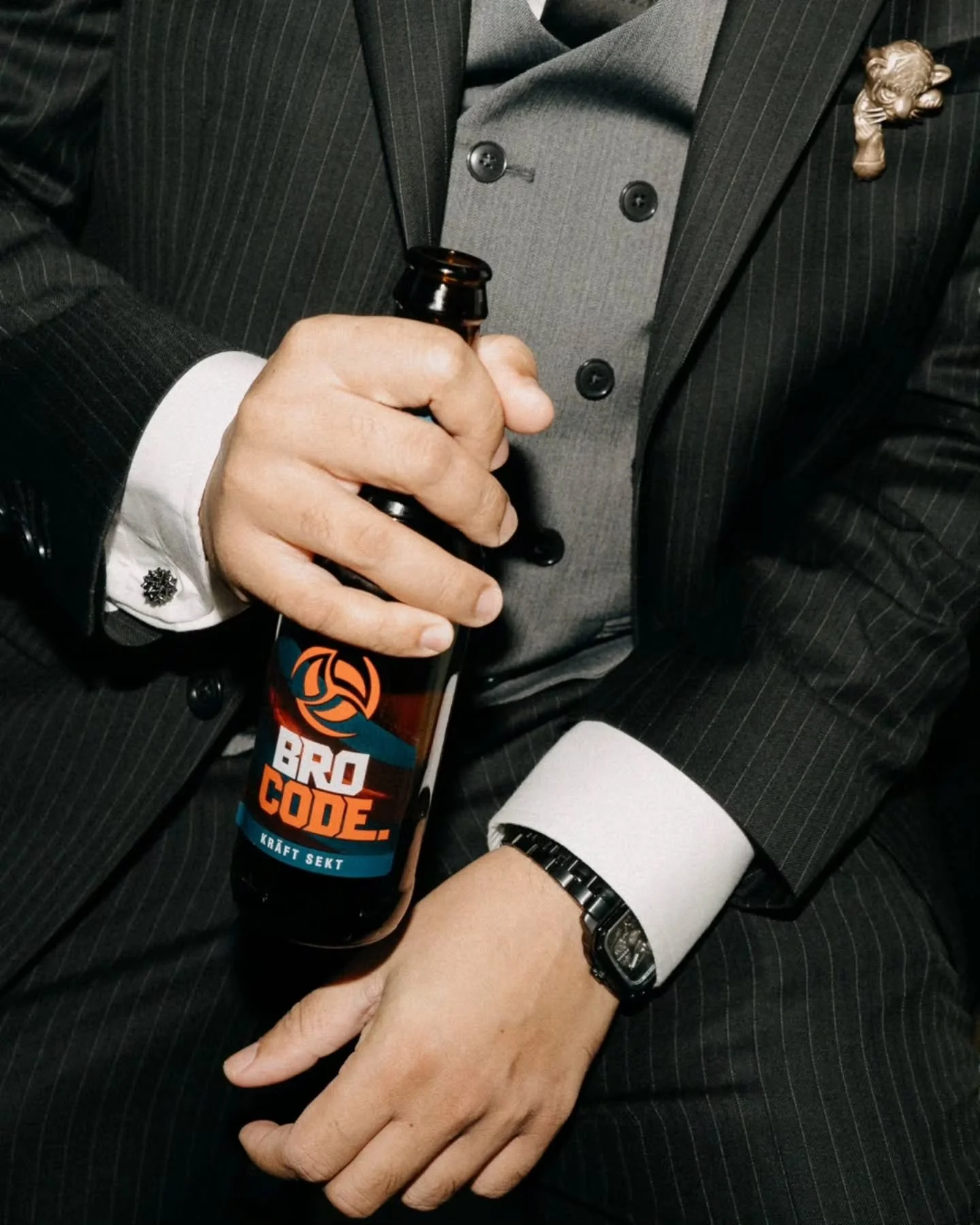 Sathya and Preethy showed up all soft and romantic.. and then the bottle popped, the flirting started,
and suddenly we were on a rom-com set with product placements.
10/10 chaos.

#CandidChaos #WeddingWithPersonality #EastCoastWeddingCo #CoupleReelIn