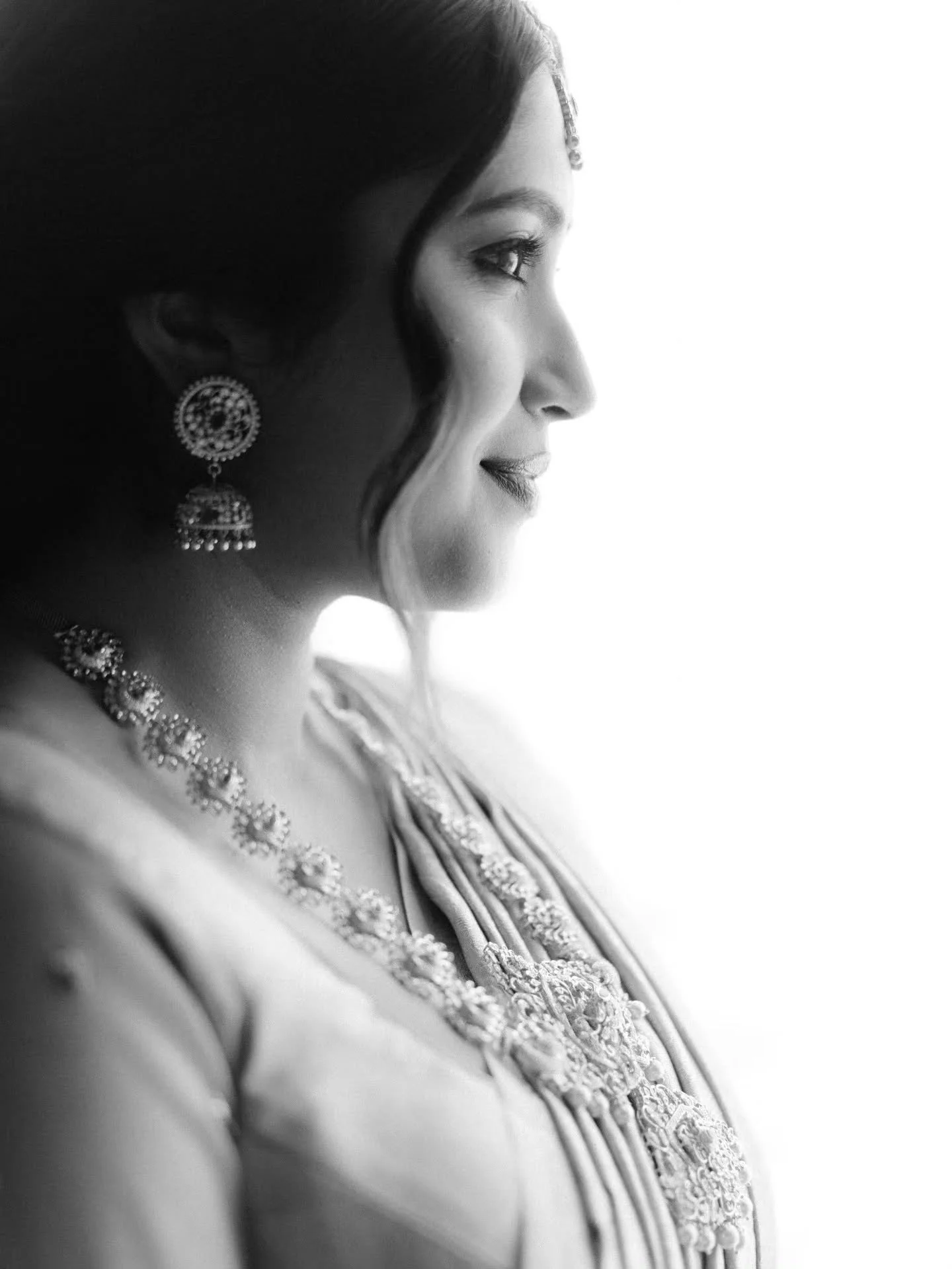 The light met her first,..
then we realised we were looking at a portrait
that would outlive the day.

#PhotographerPOV #BridalMagic #EastCoastWeddingCo #CandidElegance #TimelessWeddingEdits