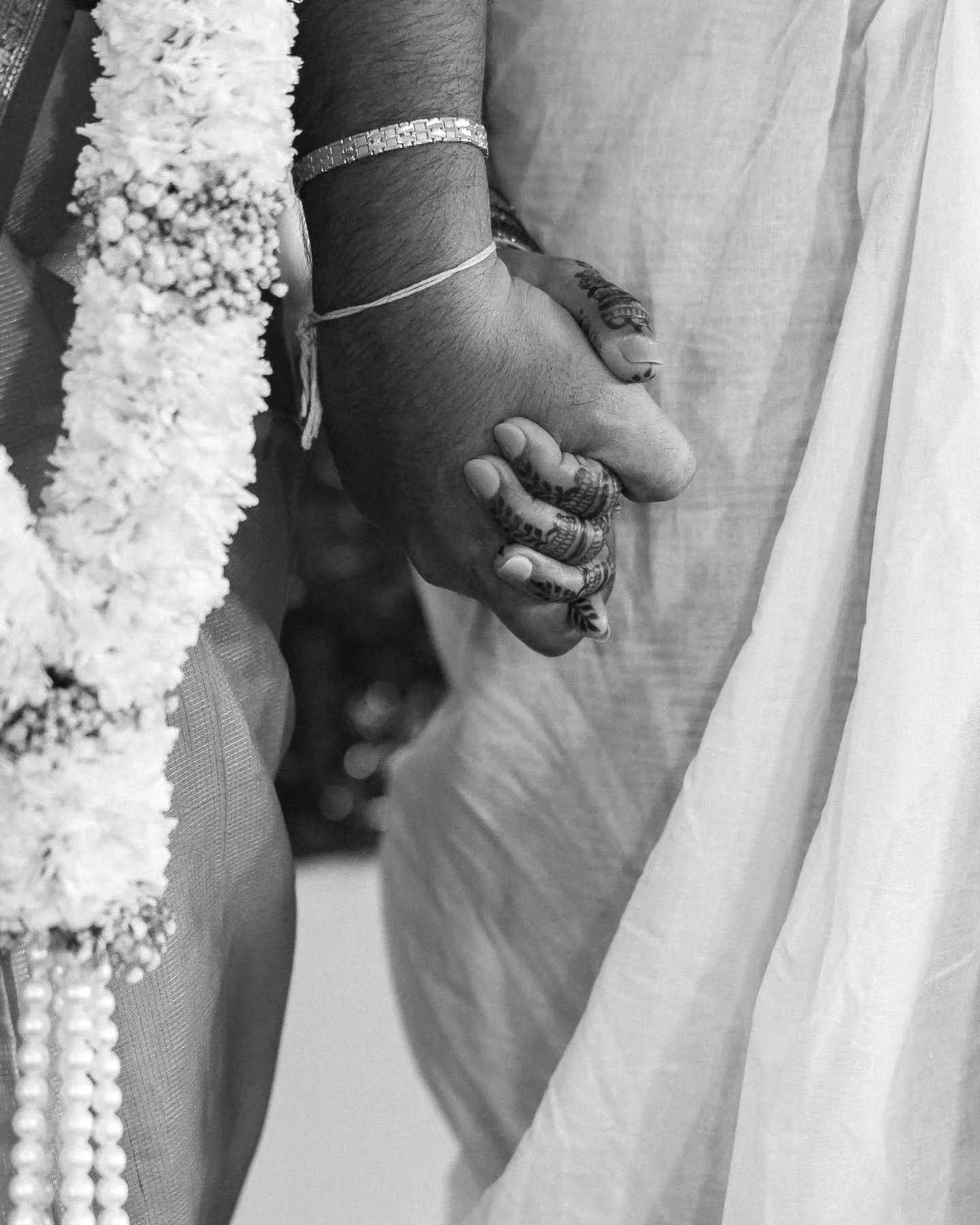 We document weddings the way they should be remembered -
with respect, restraint, and a sense of permanence.

#ECWExperience #LuxuryWeddingPhotography #WeddingHeirlooms #IndianWeddings #FineArtStorytelling

Keywords: luxury wedding experience, weddin