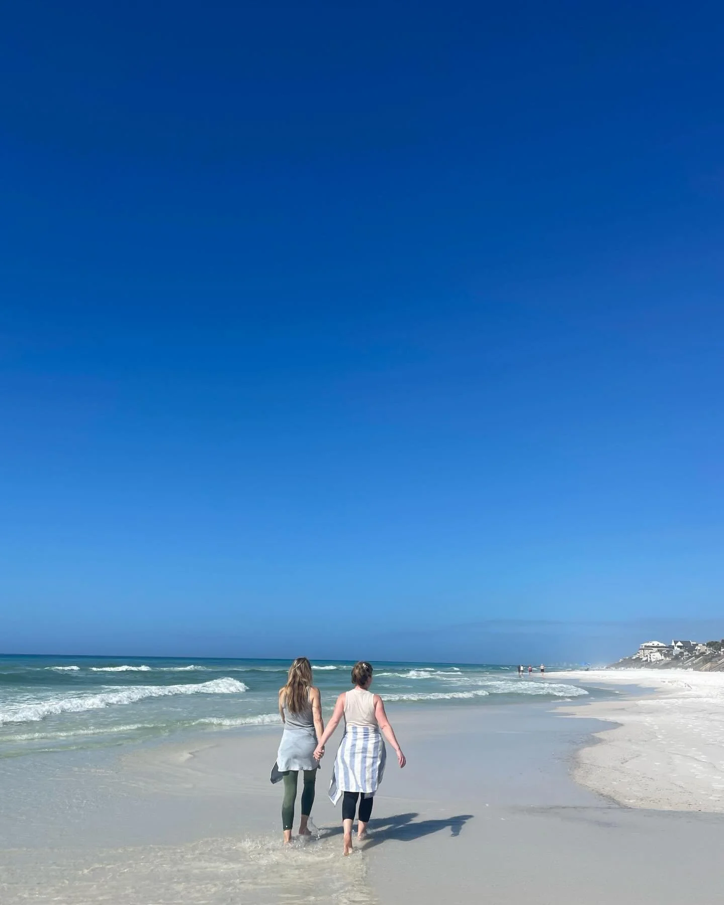 Time carves a groove like no other. Repetitions, rhythms, moments turning to memories. 🐚 I&rsquo;ve watched this dear friend @amberlilyestrom continue on like the waves on the shore. Steadfast, generous, and the team captain in heart, business, and 