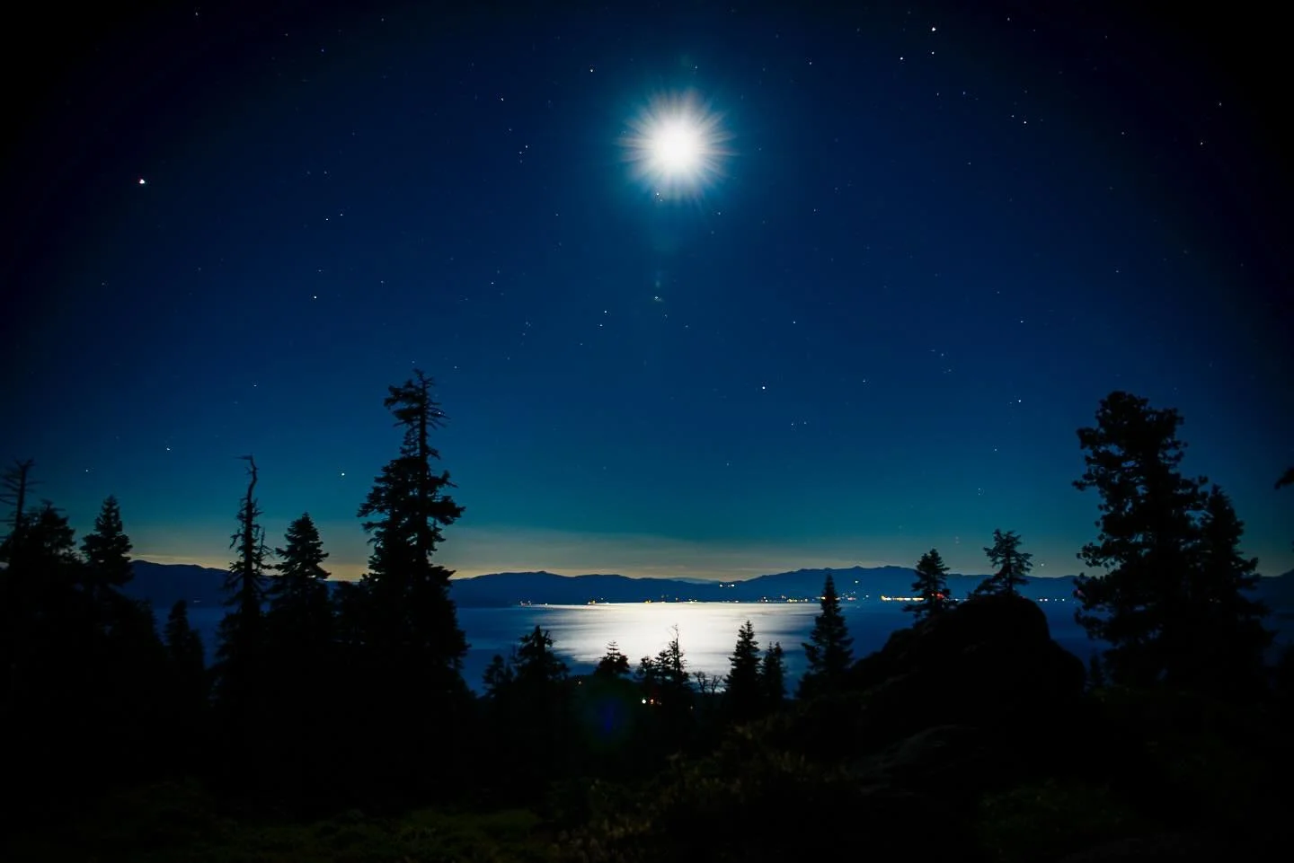 &ldquo;The two most important days of your life are the day you are born and the day you find out why.&rdquo; ― Mark Twain #marktwain #laketahoe #tahoe #california #californiadreaming #nikon #nikonphotography #nikoncreators