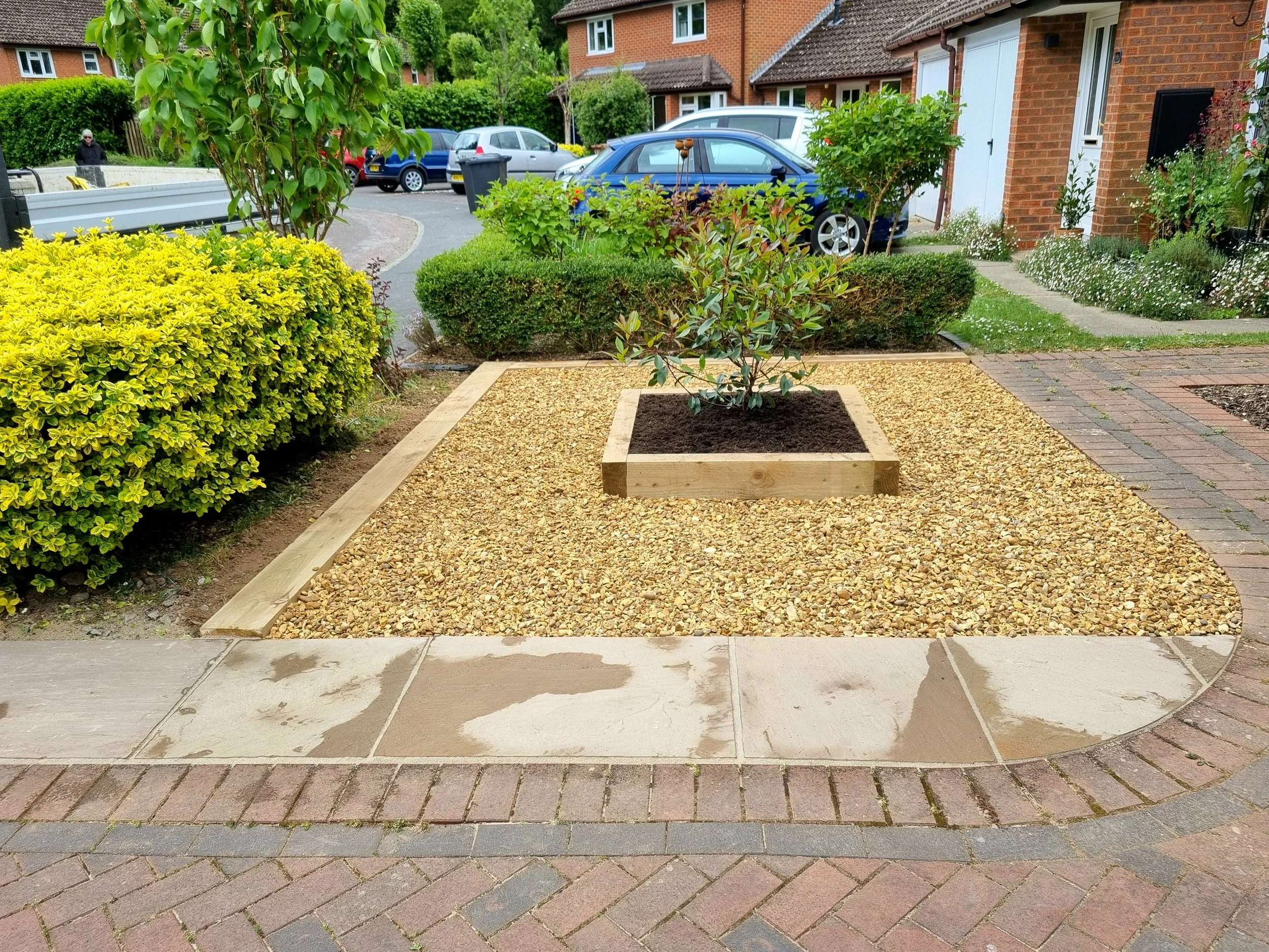 Small front garden renovation, after.