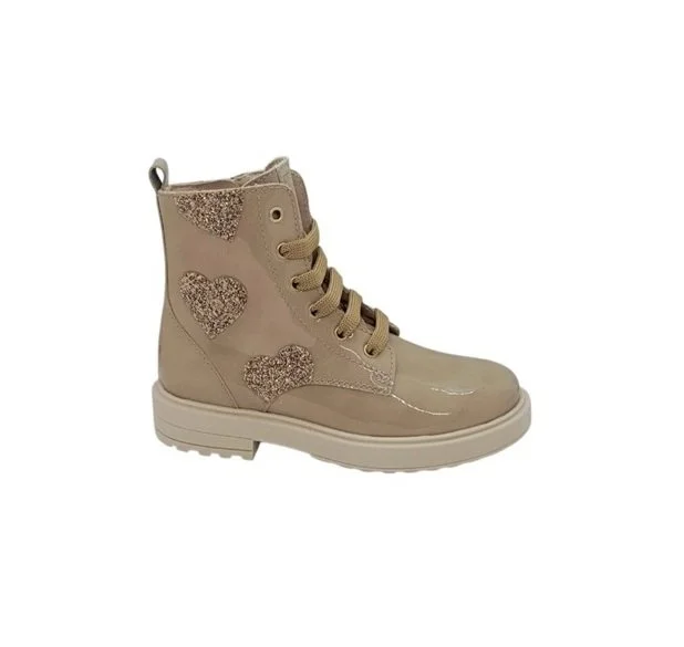 Beberlis veterlaars beige lak hartjes