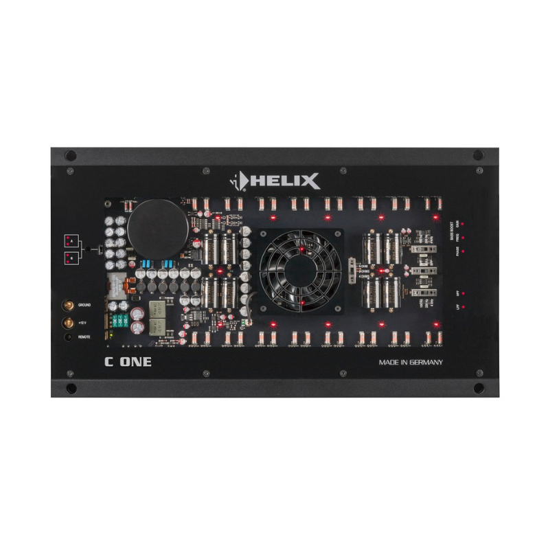 Un contrôleur DJ ou un amplificateur audio de marque Helix, modèle C ONE, fabriqué en Allemagne.