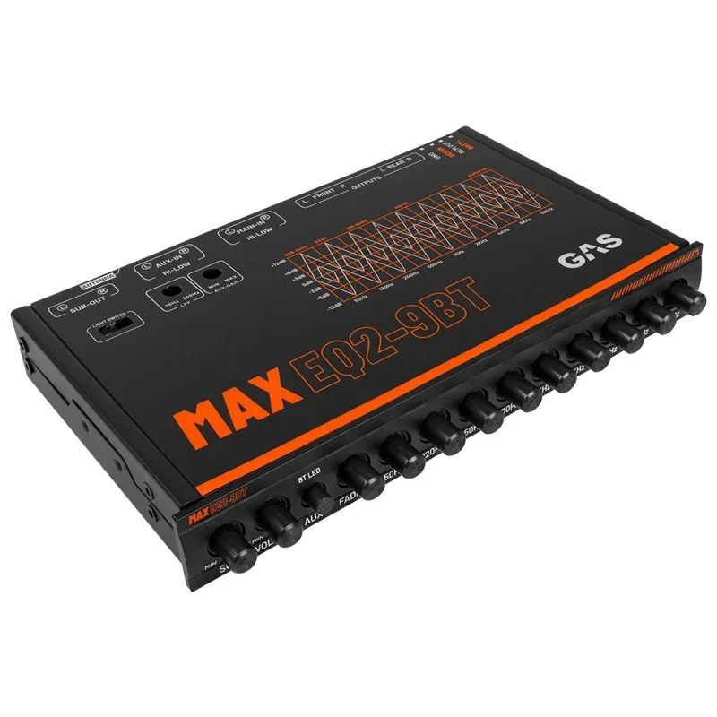 Un amplificateur audio MAX EQ-96BT avec plusieurs boutons de réglage et un graphique de réponse en fréquence.