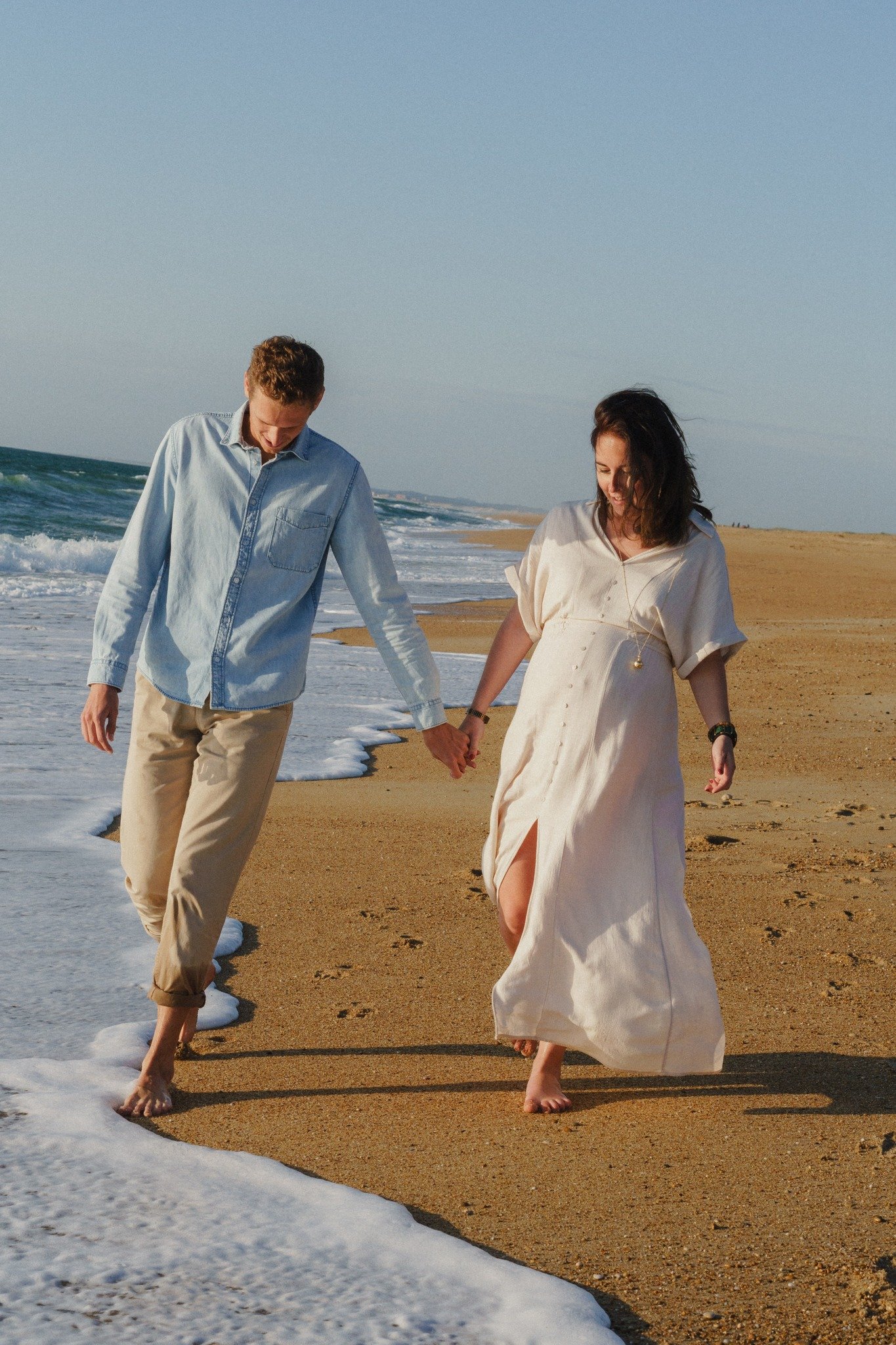 Retour sur ce beaux shooting la semaine derni&egrave;re avec Camille et Thibault qui attendent leur premier enfant. Tr&egrave;s beaux moments de complicit&eacute; dans un cadre idyllique ☀️🌹