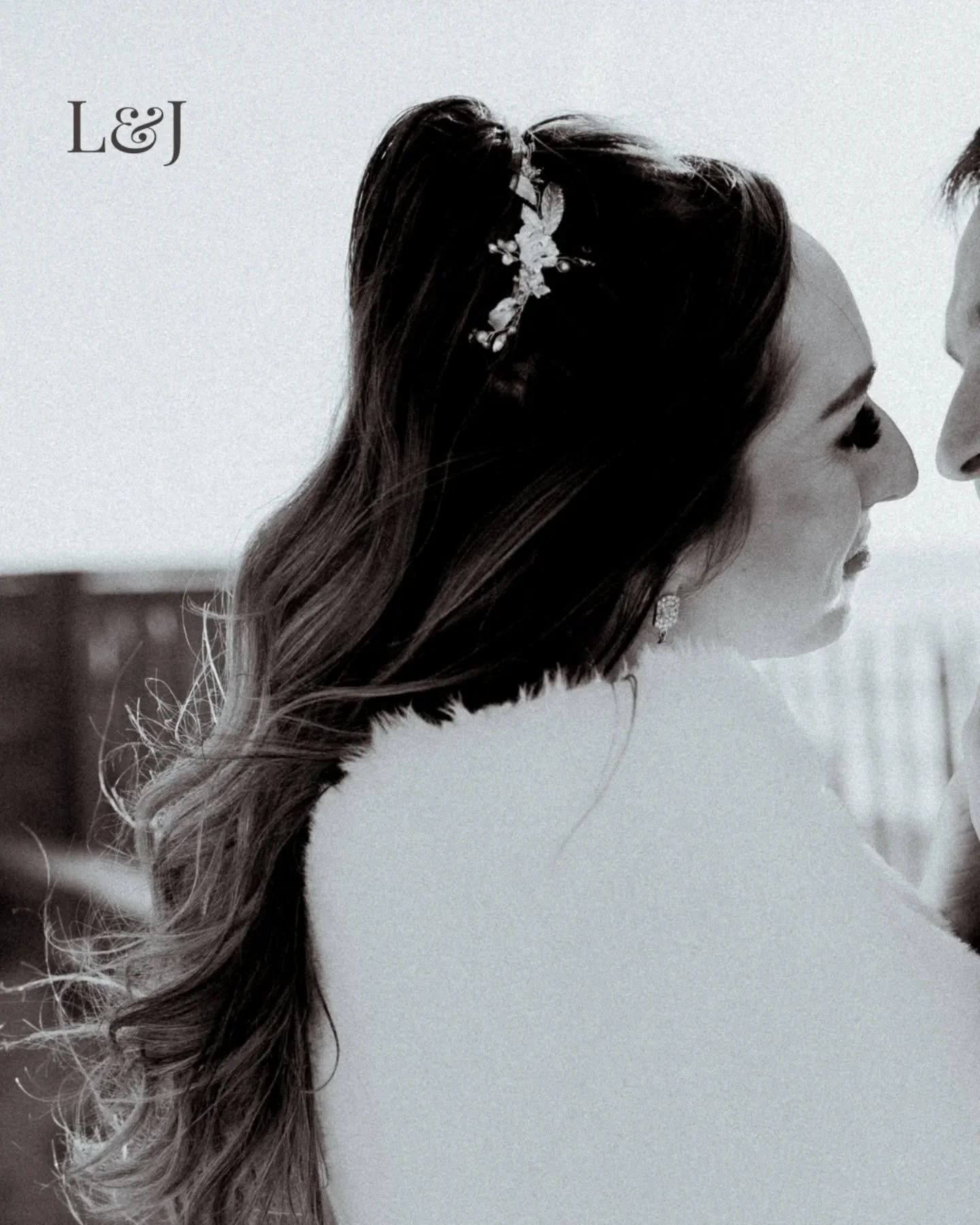 36 jours de pluie, et le mariage de L&amp;J ❤️

Ces deux-l&agrave; vous font croire en l'amour &agrave; 100%.

Incarnation de la joie de vivre et qui font de la vie une f&ecirc;te.