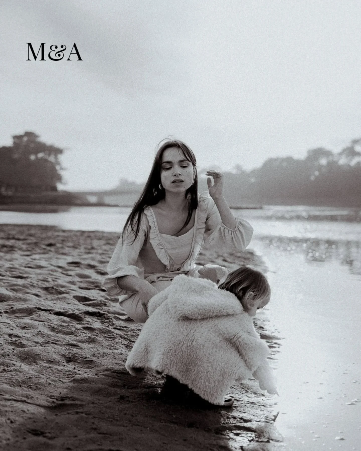 S&eacute;ance photo m&egrave;re-fille au lac d'Hossegor

Photographe dans les Landes entre Hossegor, Seignosse, Capbreton et Soustons 

C'est bient&ocirc;t la f&ecirc;te des m&egrave;res n'h&eacute;sitez pas &agrave; offrir ce genre de souvenirs aux 