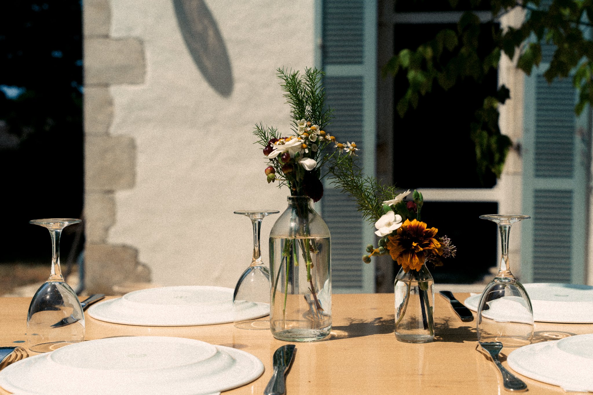 photographe-mariage-vieux-boucau-decoration-table-bouquet-champetre.jpg