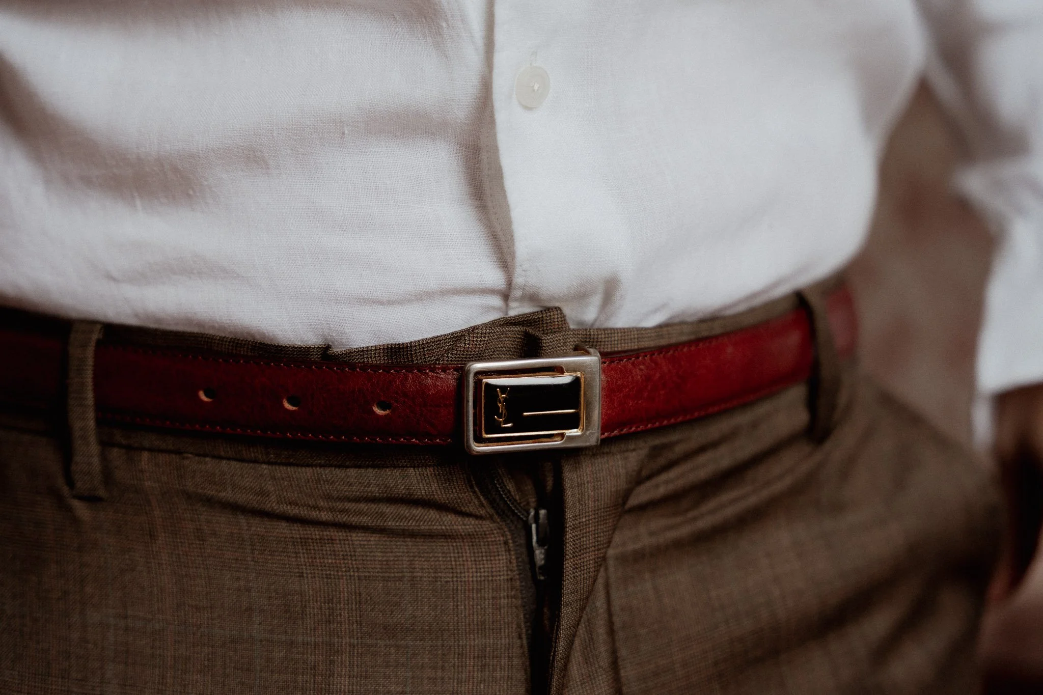 photographe-mariage-vieux-boucau-detail-ceinture-marie.jpg