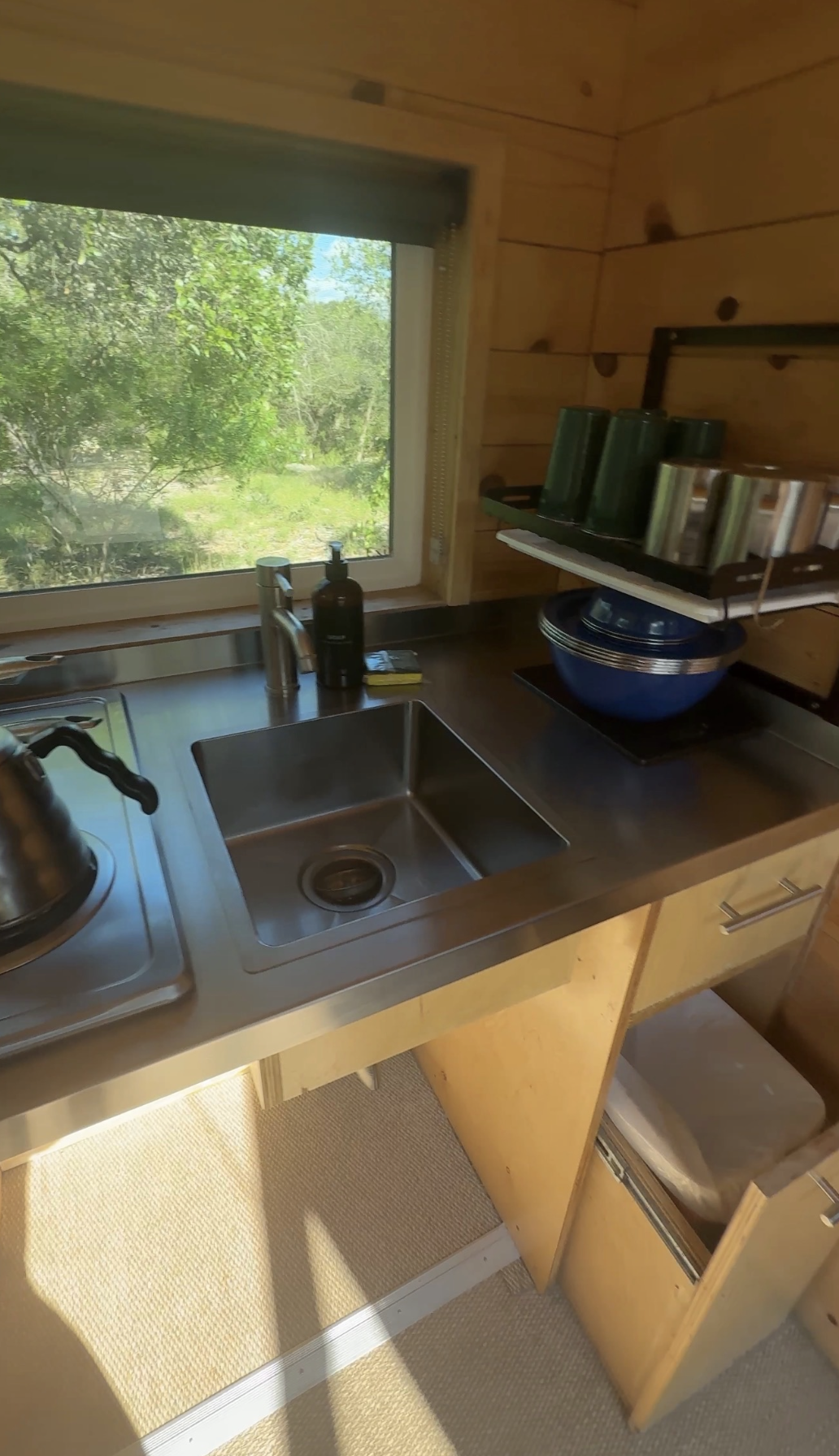 Close up of the kitchen