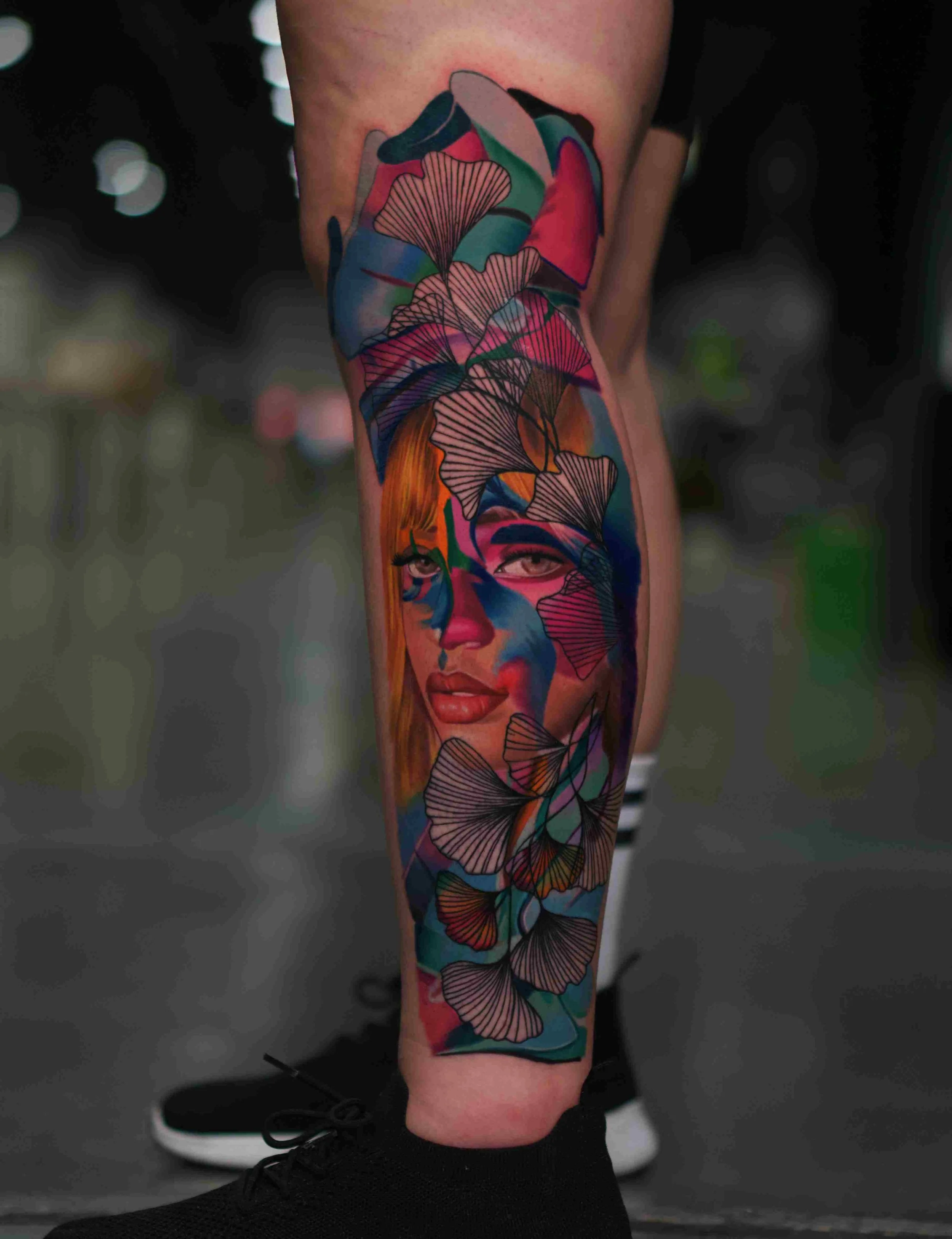 Farebná abstraktná kerka vyhotovená na convention v Miláne 