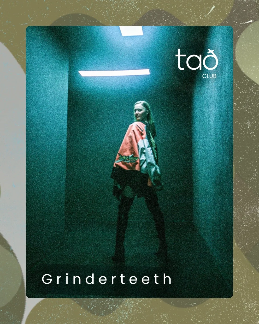 Lighting Designer - Veslemoy Rustad Holseter / @grinderteeth

Building on a background as a musician and performing artist with a broad portfolio of freelance projects. and as a previous resident light designer and operator for legendary Berlin club 