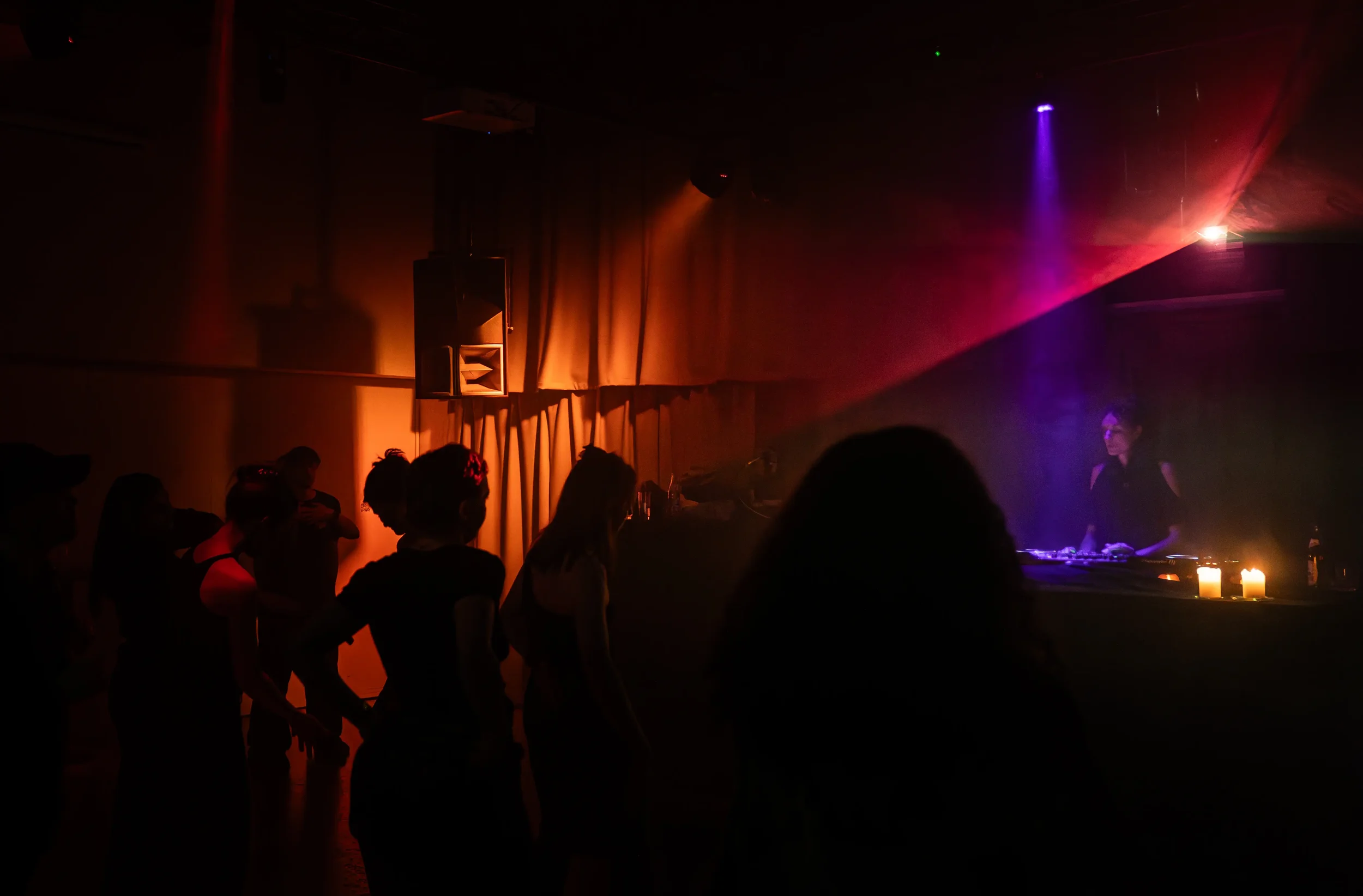 Fest hos TAD Oslo – dansegulv med lyd og lys