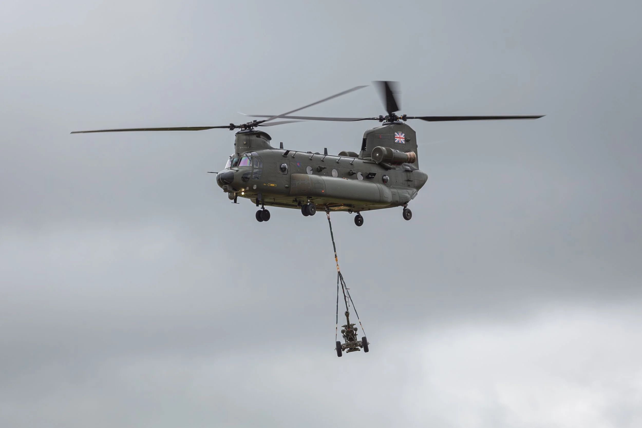 CH-47 mit Aussenlast.jpg