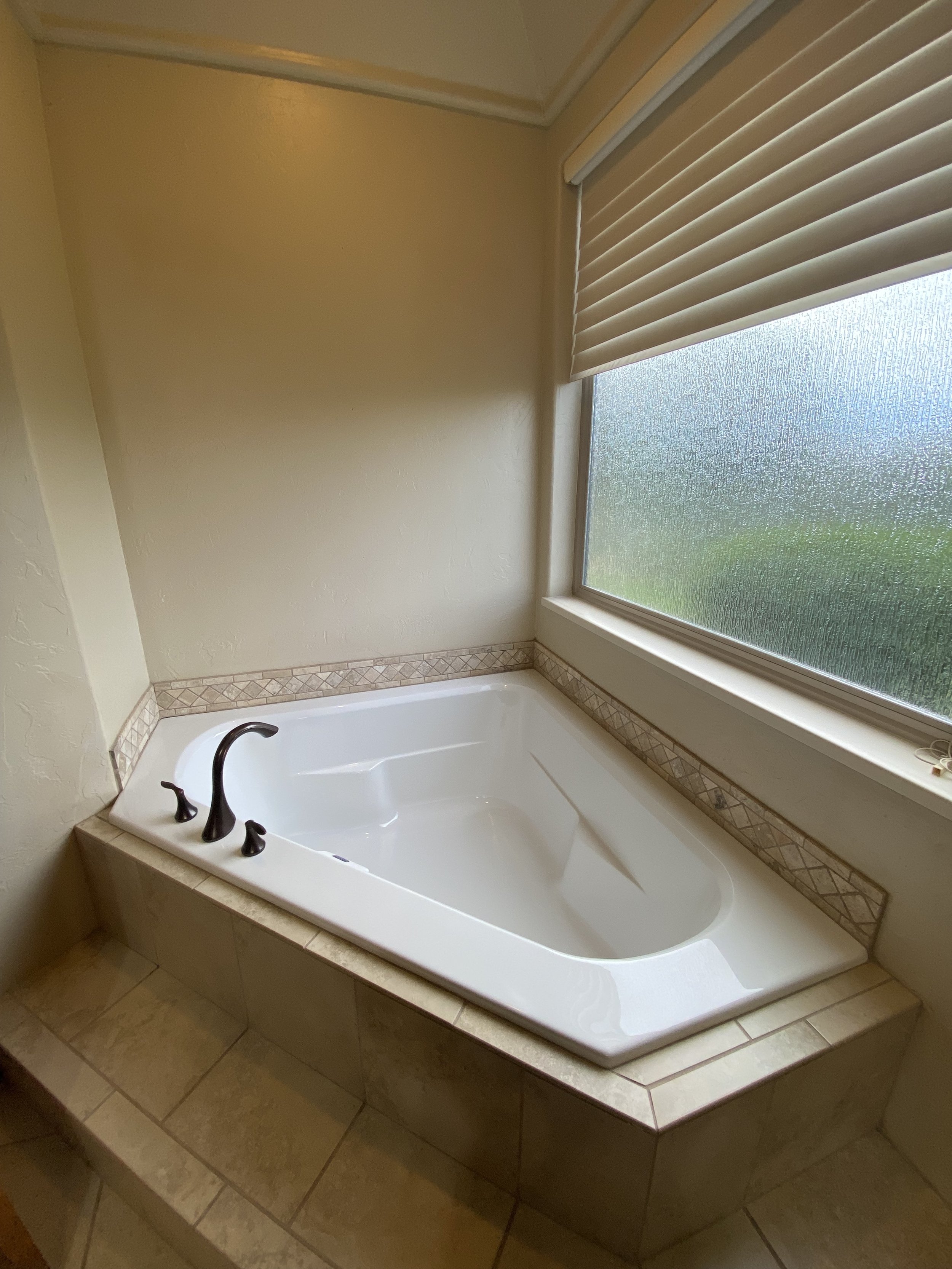 bathtub.jpg