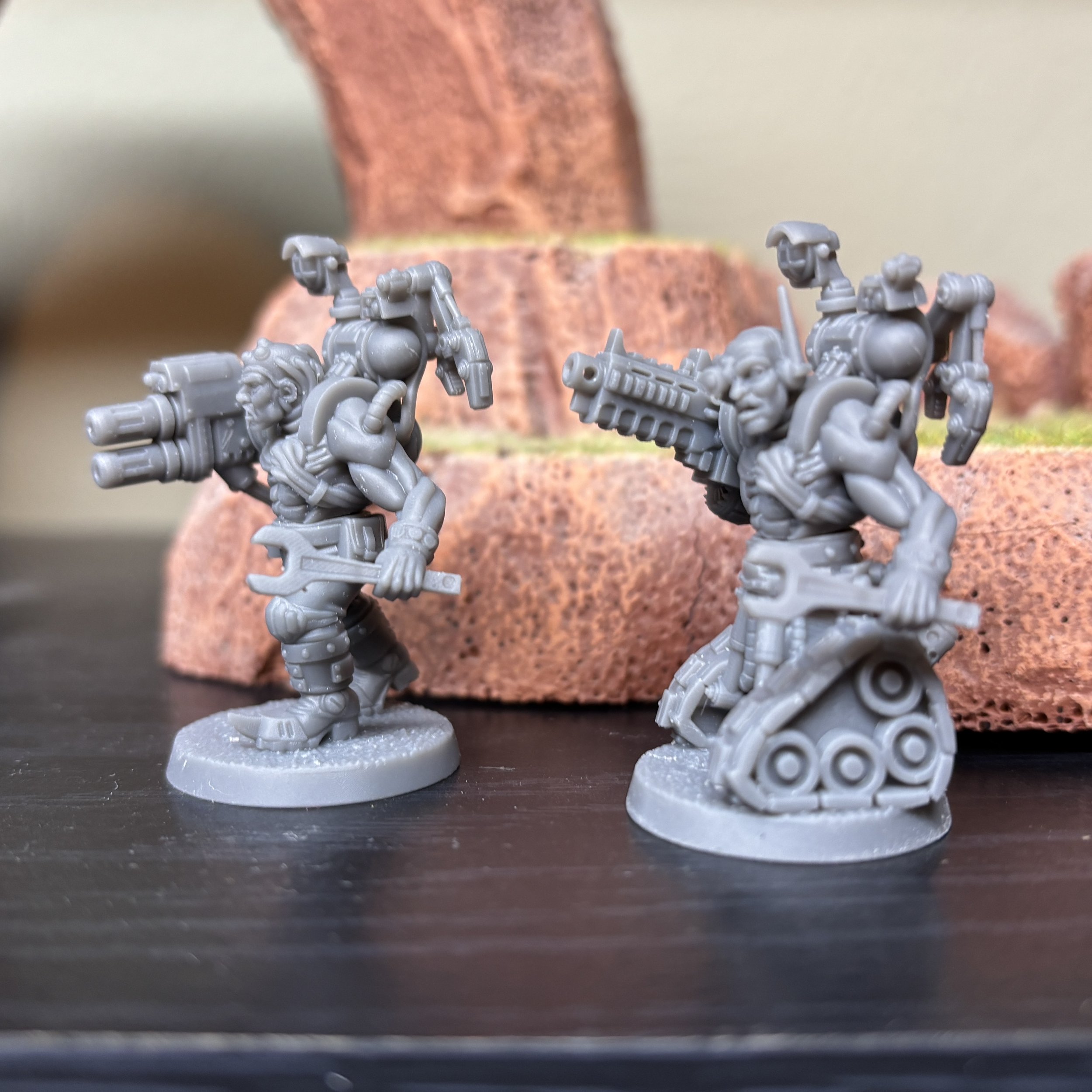 Servitors_2.jpg