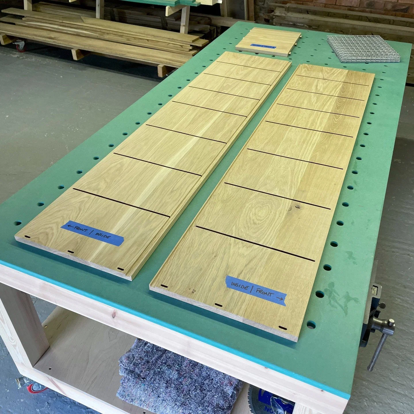 Part 4 of the Shoe Rack build complete &hellip; To seat the backpanel, grooves routed in both side panels and also in the base panel.

Dado&rsquo;s routed in side panels for the wire racks and face trim.

Next step is to build the top panel.

#woodwo