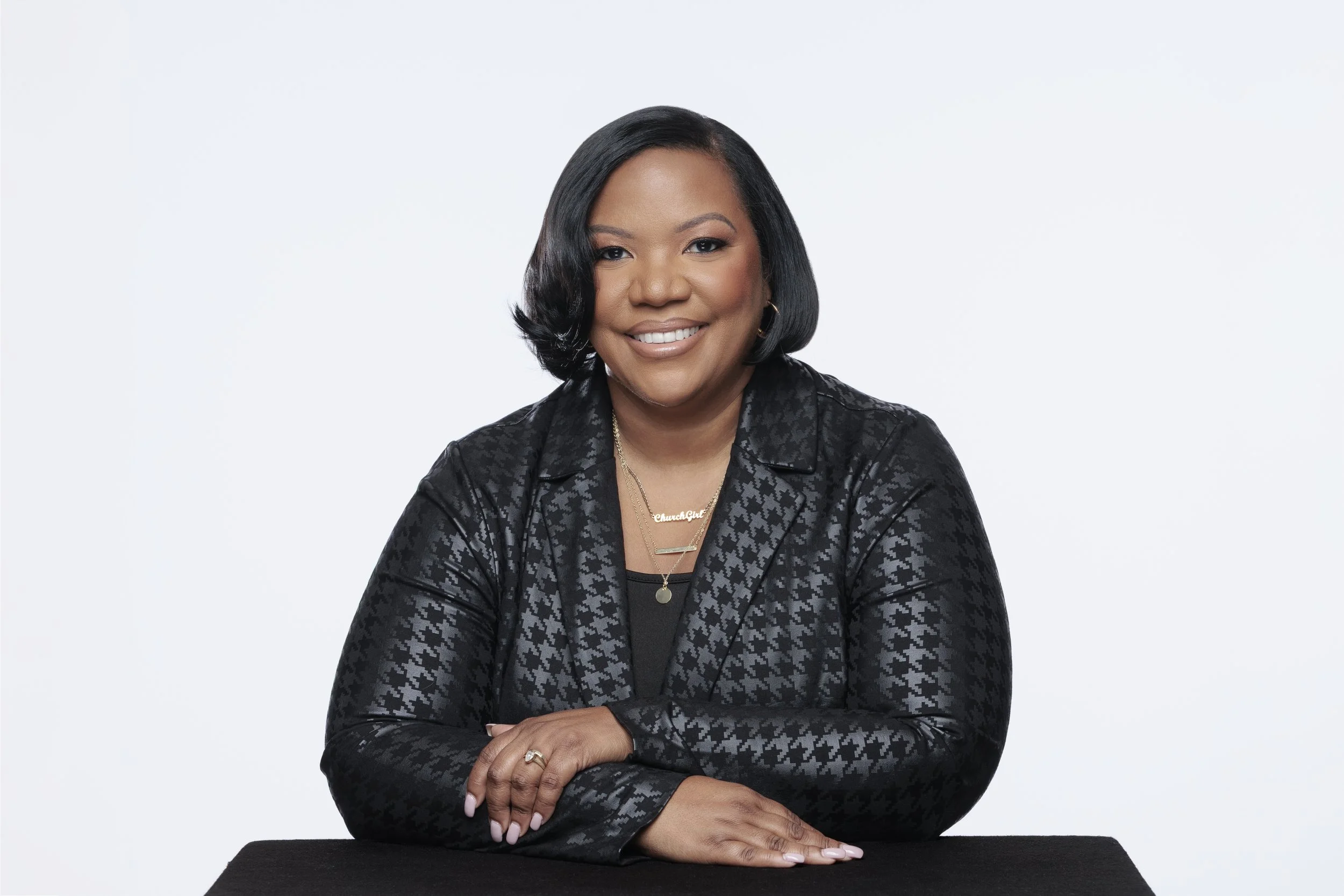 Dr. Sarita Lyons