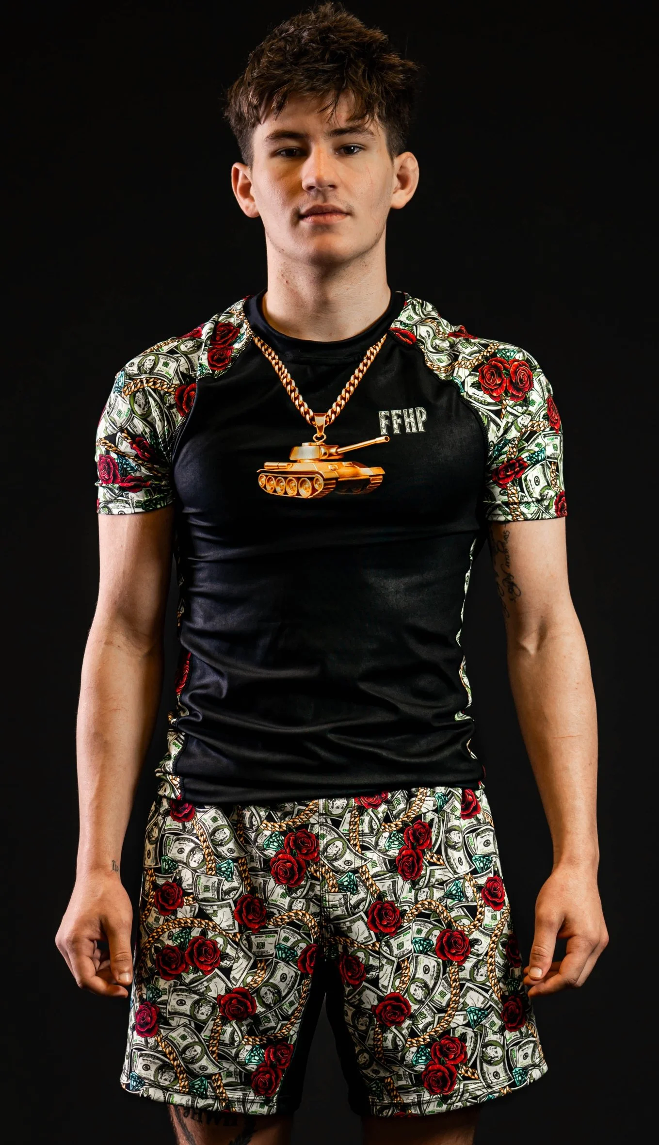 "No Limits" men’s rash guard