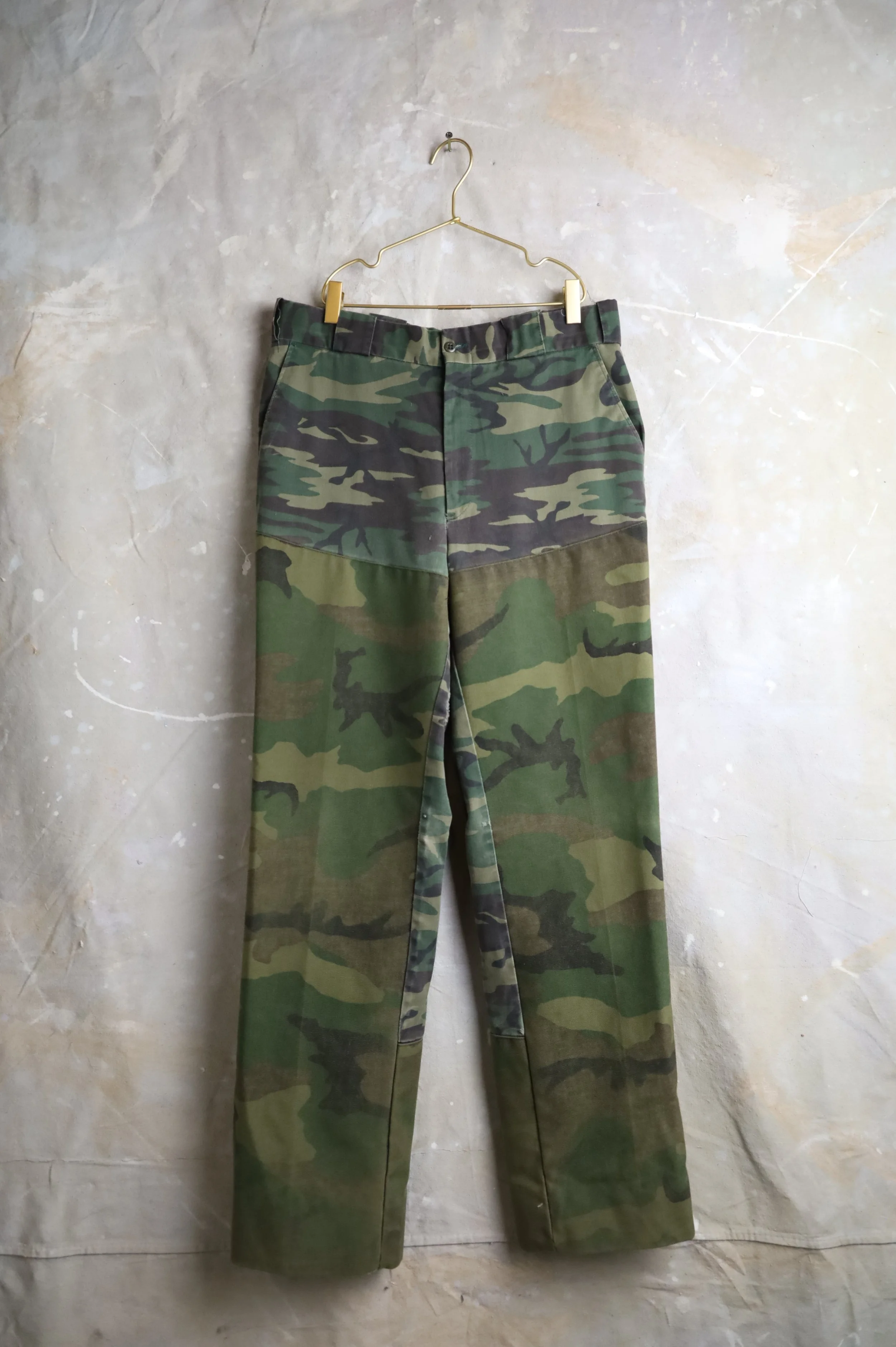 Vintage Hunting Pant in Deep Olive with reinforced Leg Panels