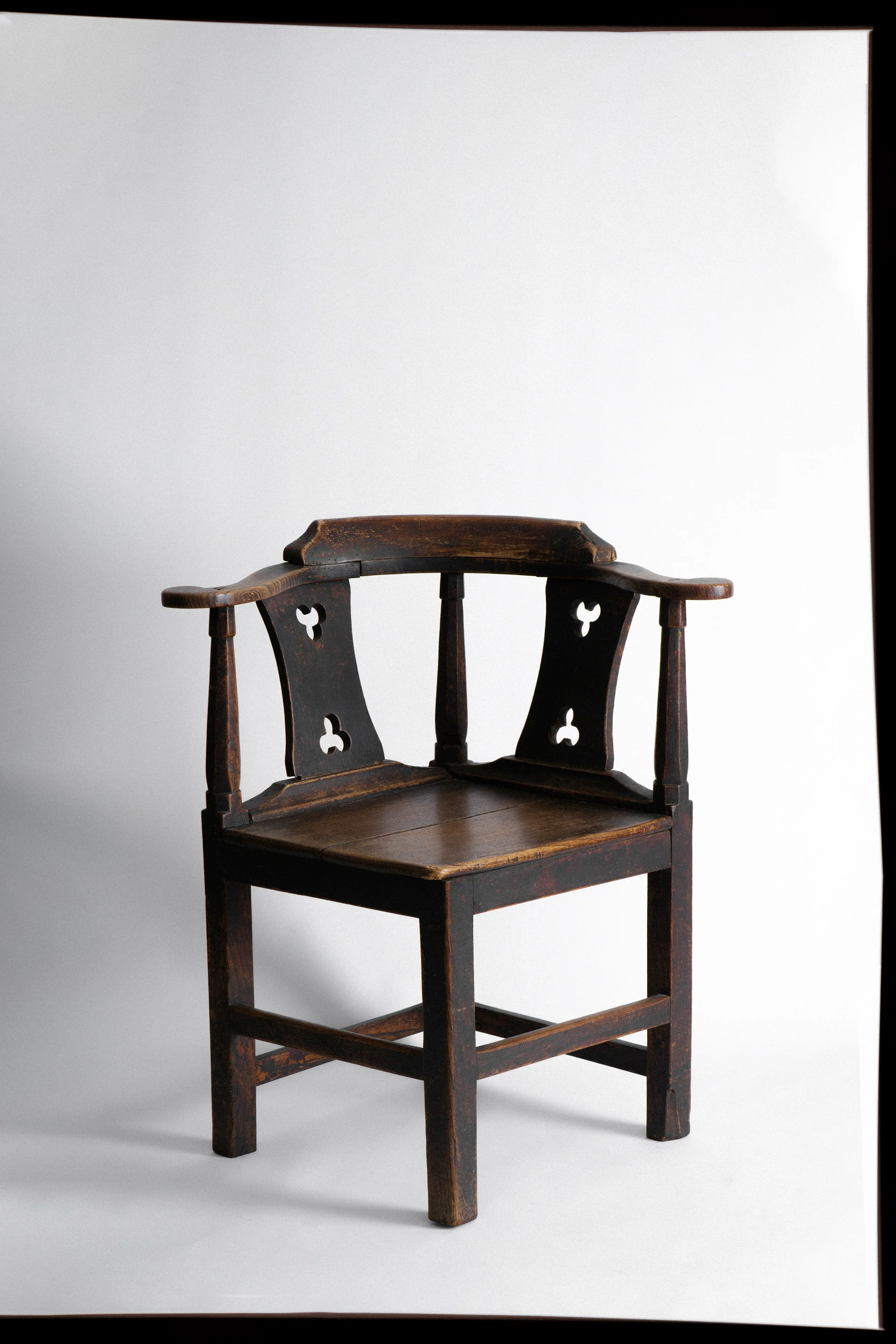 18th Century American Roundabout Chair