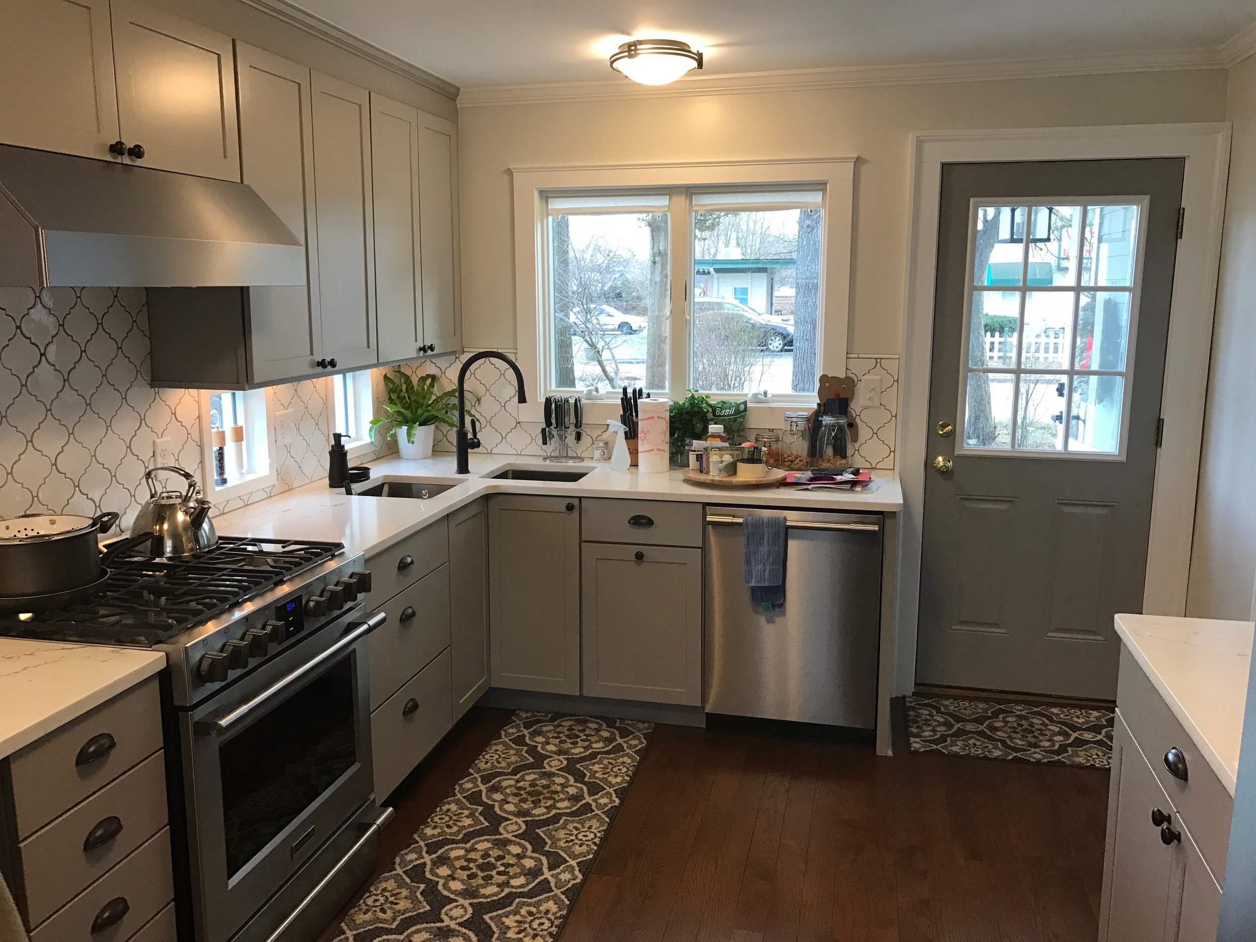 An after photo of a Glen Holman Contracting kitchen remodel.