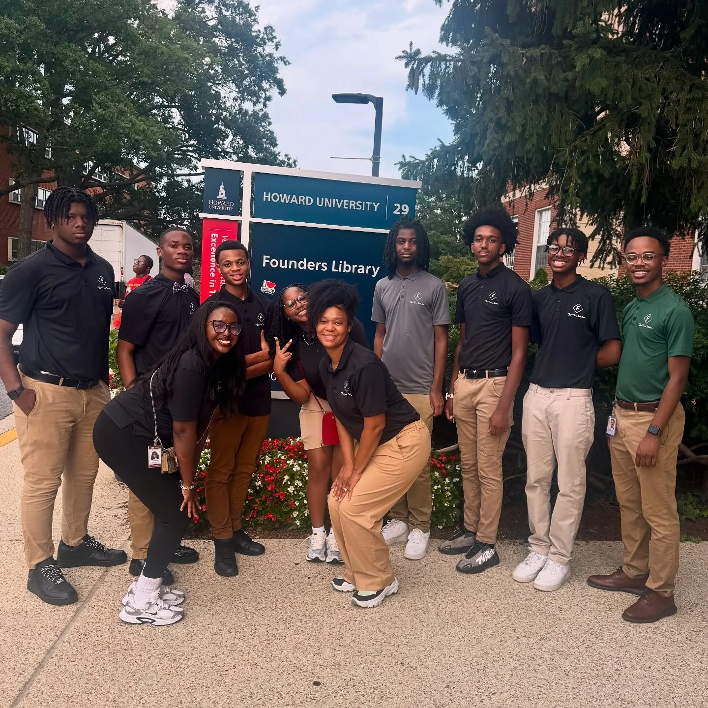 📚#SLI: Our Student Leadership Institute took on Washington, D.C. &mdash; and we couldn&rsquo;t leave without visiting @howard1867 ! 🙌🏽

From walking the historic yard to soaking in the legacy of &ldquo;The Mecca,&rdquo; our students were inspired 