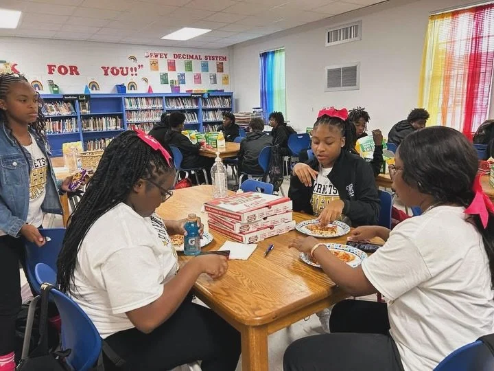 π #SHARE: FOCUS Barbour-Bullock County had an amazing time at South Highlands Middle School  pouring into their cheer squad before the big game! 
ππ½Thank you to our incredible area coordinator, Brittany Perry, who led a powerful moment of encoura