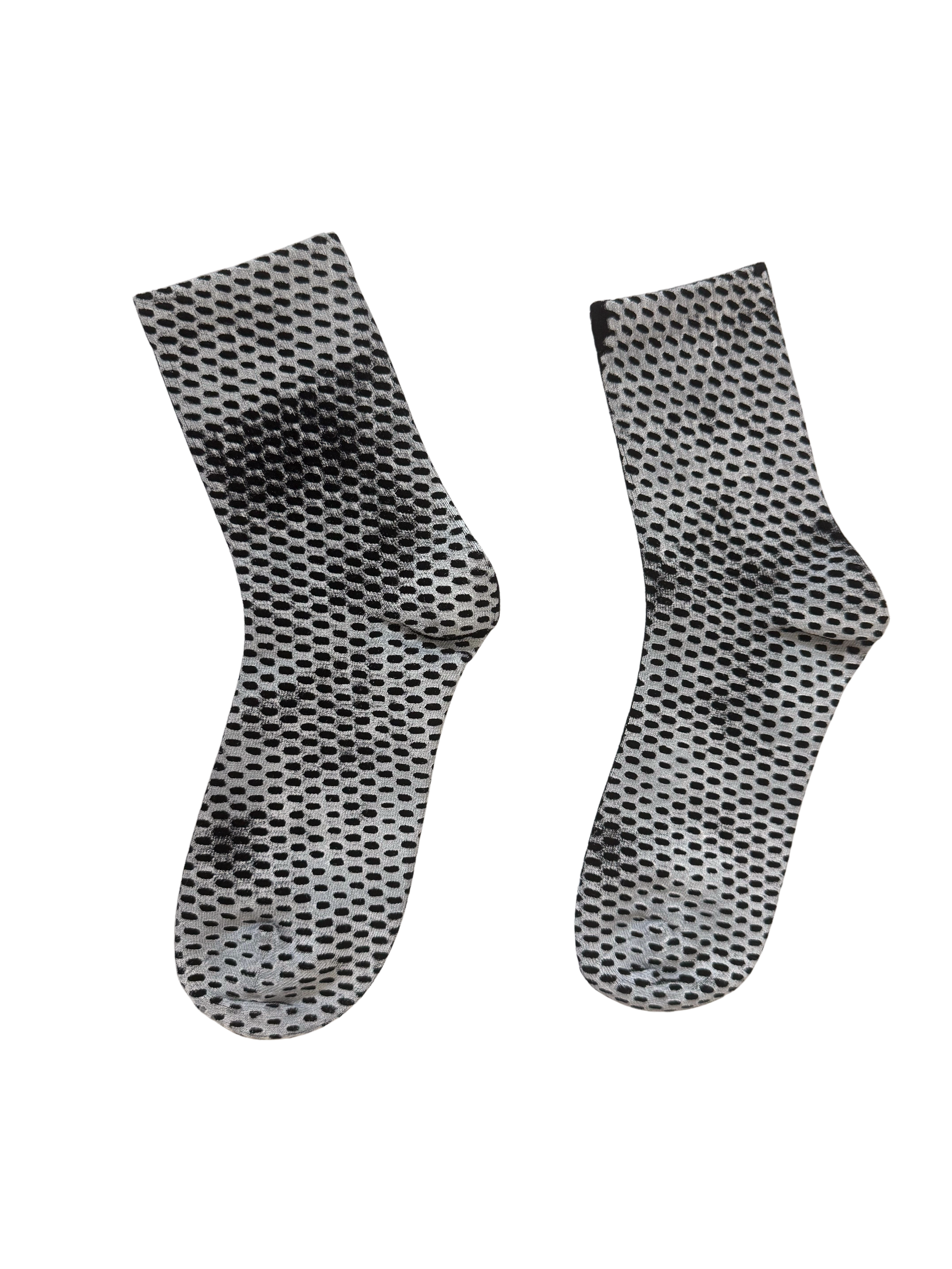 Enmeshed on Blk L.png