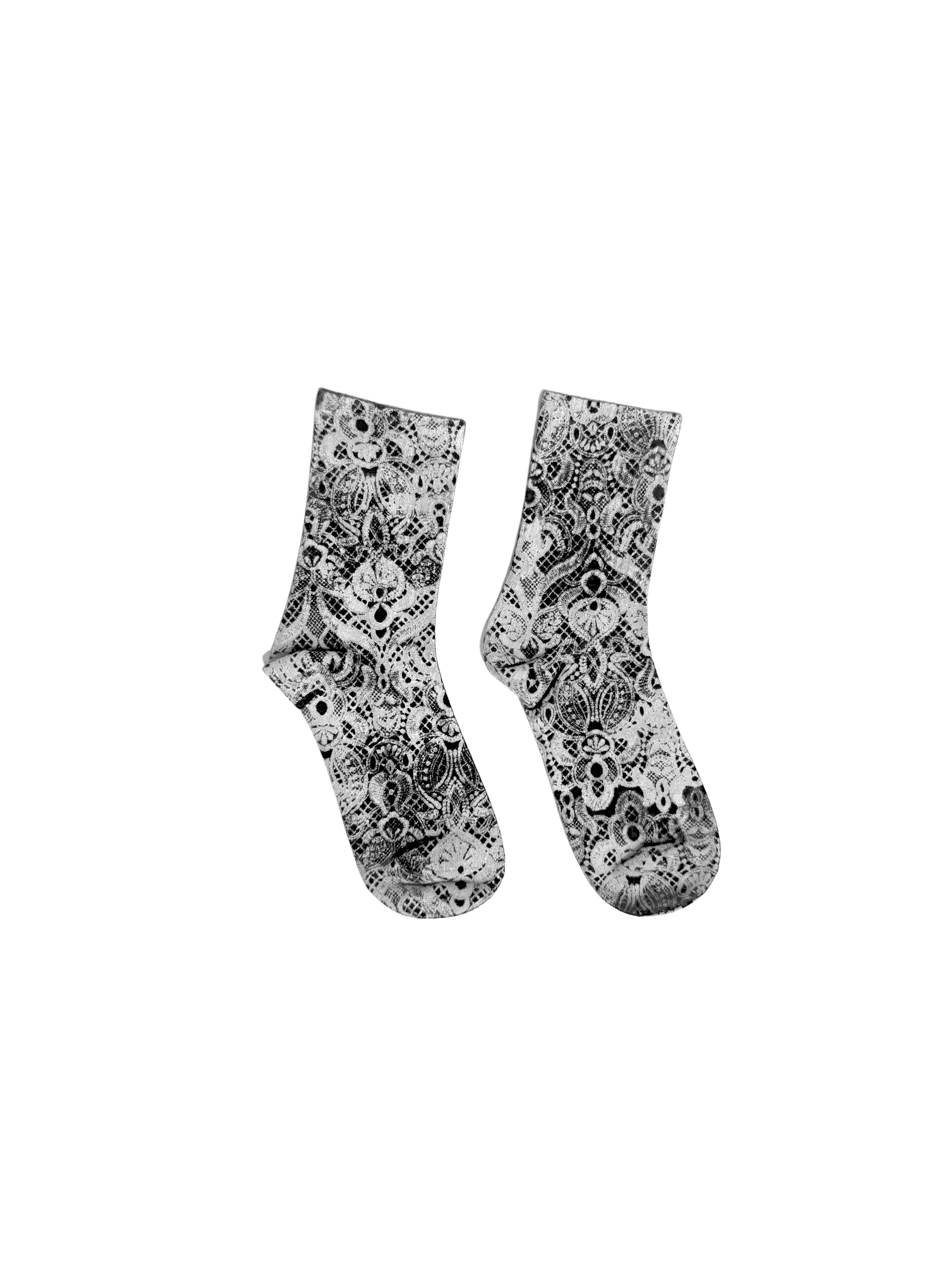 Laced Right Blk.png