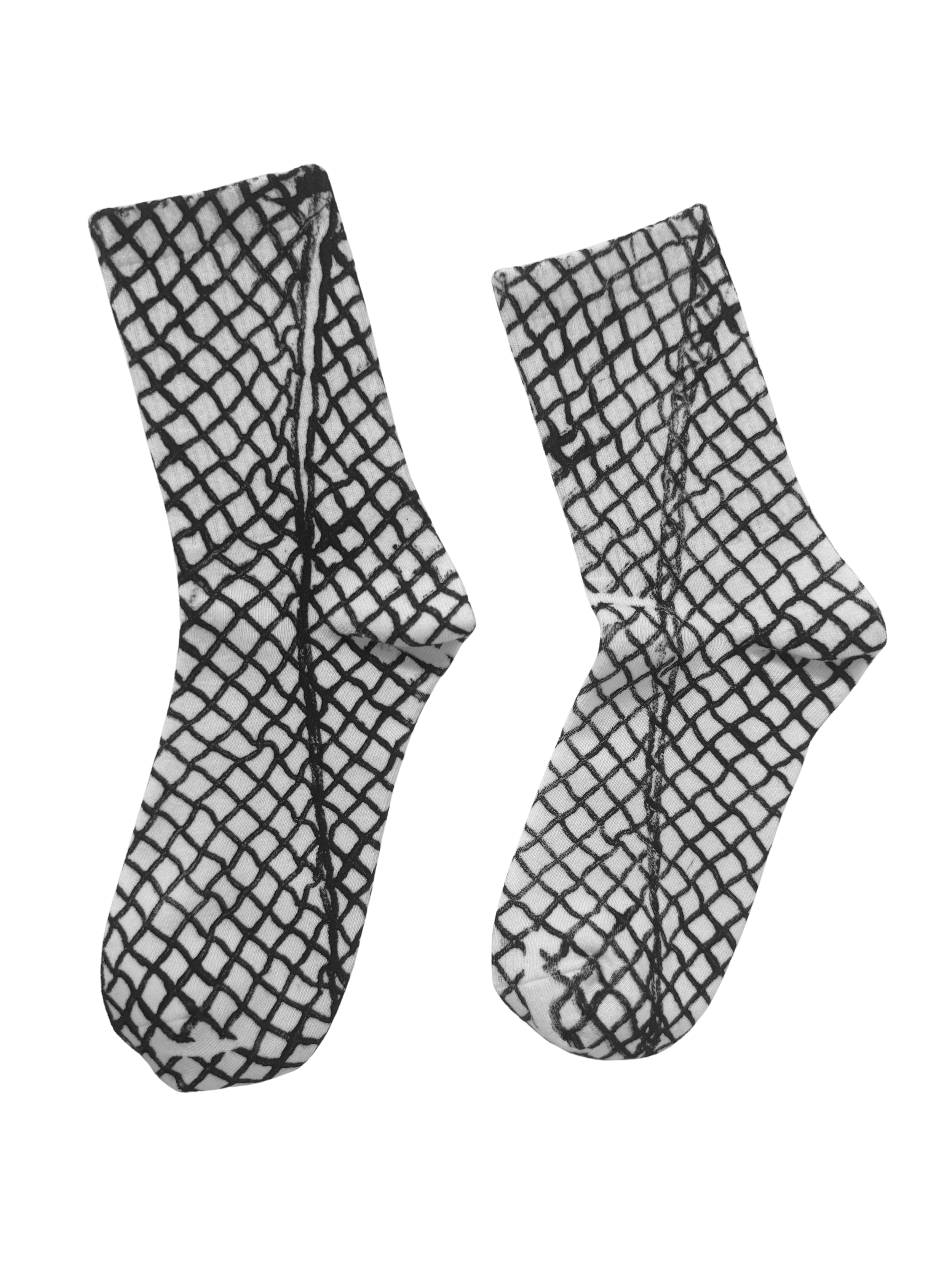 Chain Link on White L W.png