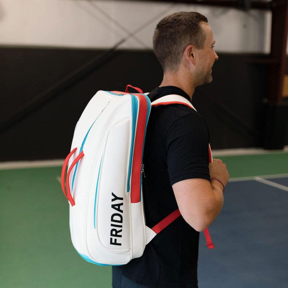 Friday_Backpack_White_Red_Blue_PRINCIPALE.png