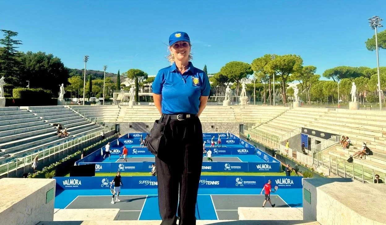 Deborah Graci in campo durante un’attività di pickleball