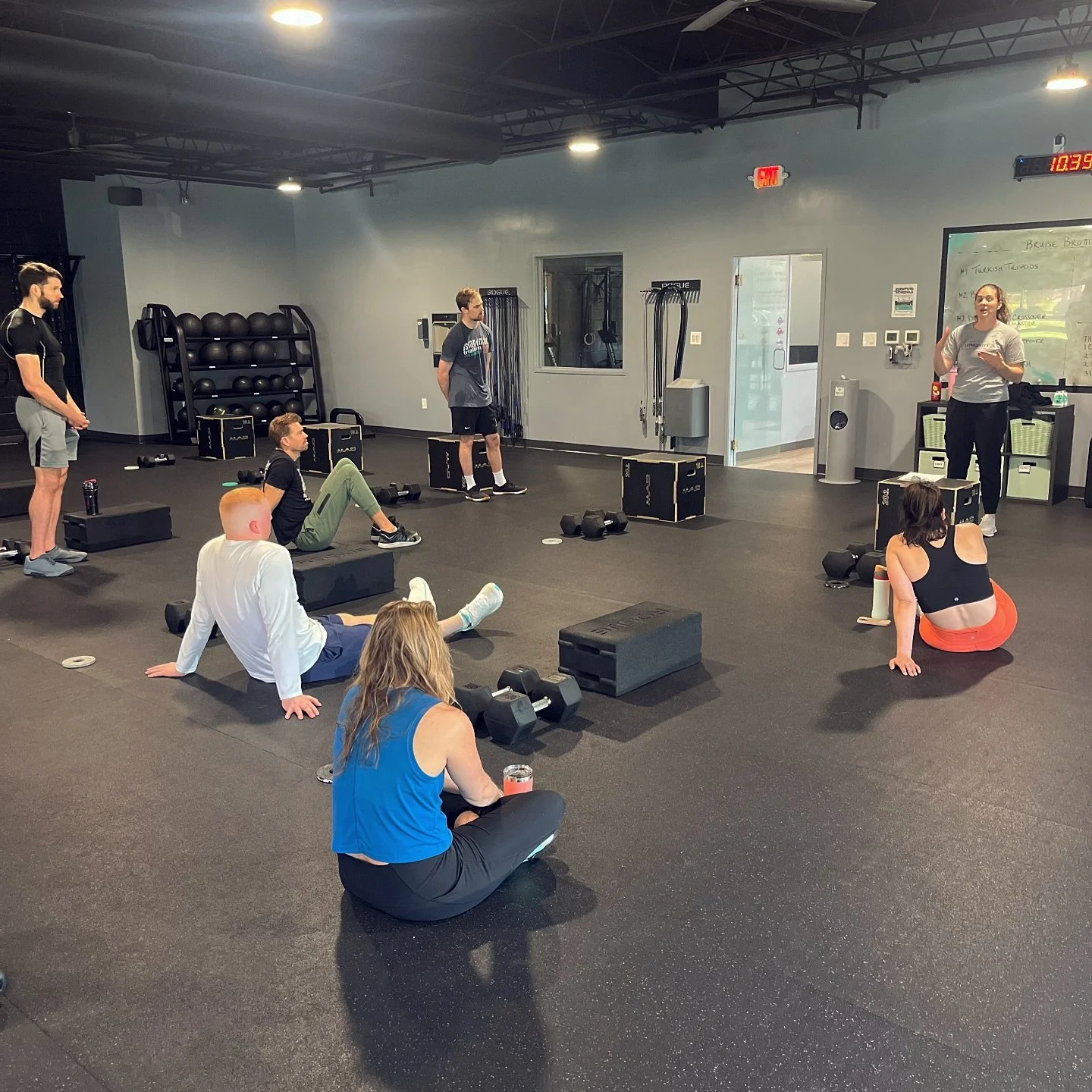 Had a great workshop at MADabolic Charlottesville this morning. The topic was Injury Prevention, Pain, and Recovery. 

We had great discussions about&hellip; 
- best ways to prepare our bodies to decrease risk of injury
- what to do if you are experi