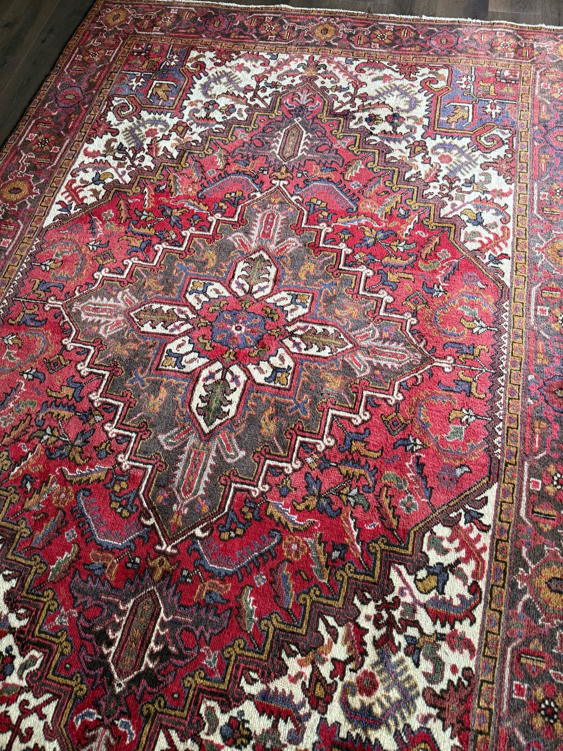 Vintage 6’6” x 9’8” Persian Heriz Wool Rug