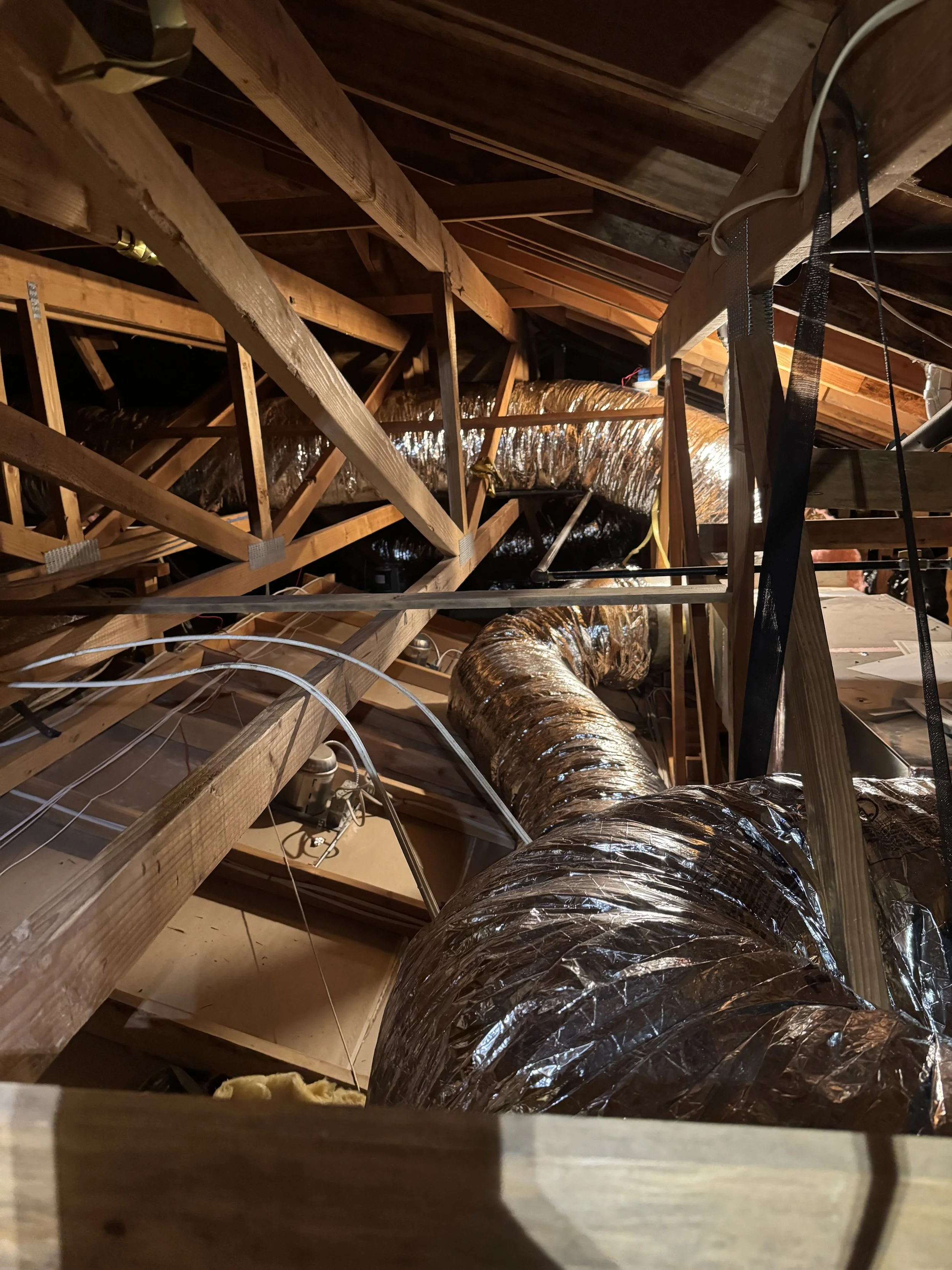 Professional ductwork installation by Hello Youngs Heating & Air — efficient airflow solutions for Sacramento area homes, from the trusted Young’s Heating & Air Conditioning team.