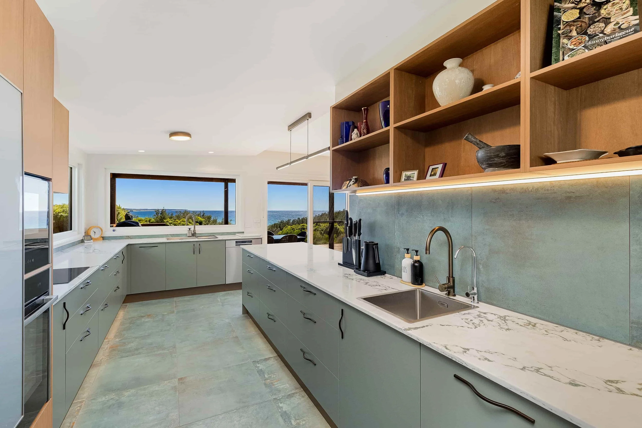 11 Keating Dr-12103212-2-min.jpg