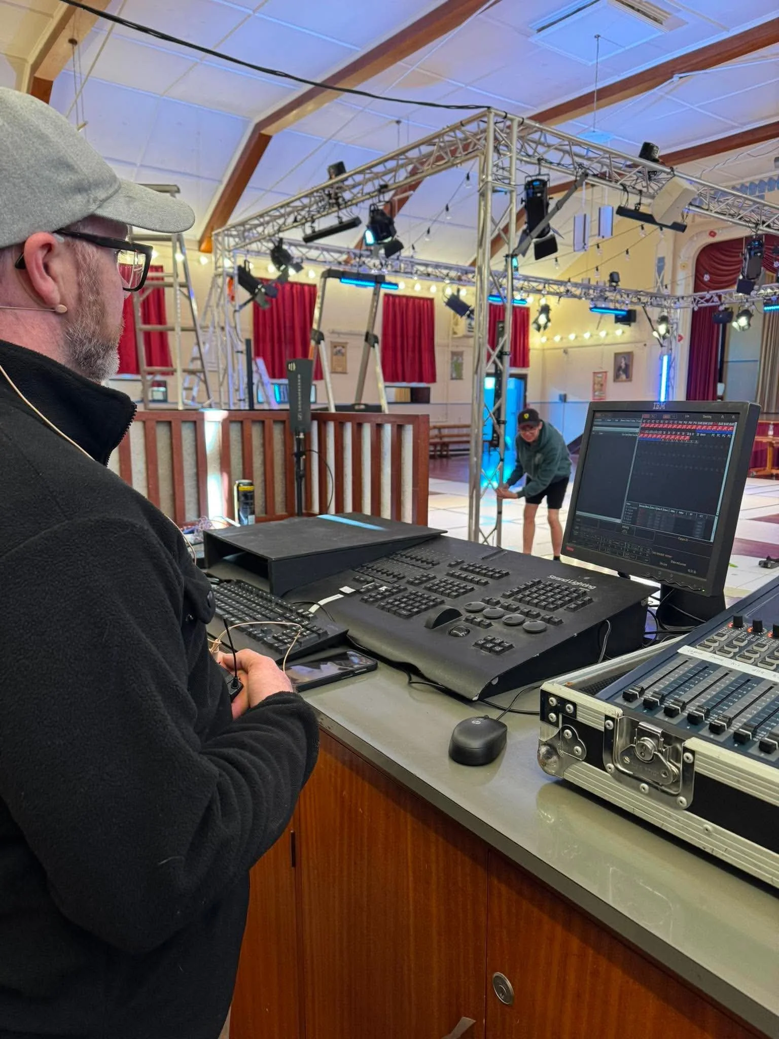 James at FOH