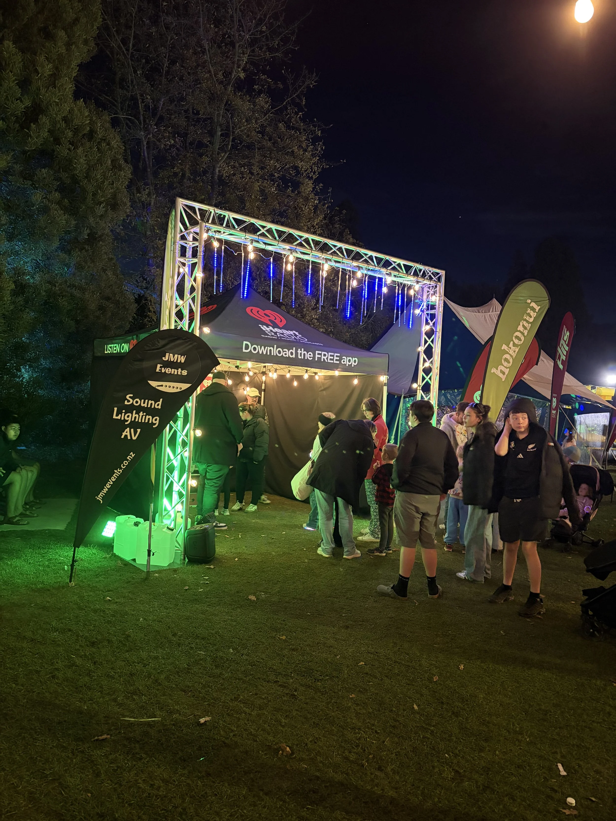 Truss Arch with lighting 