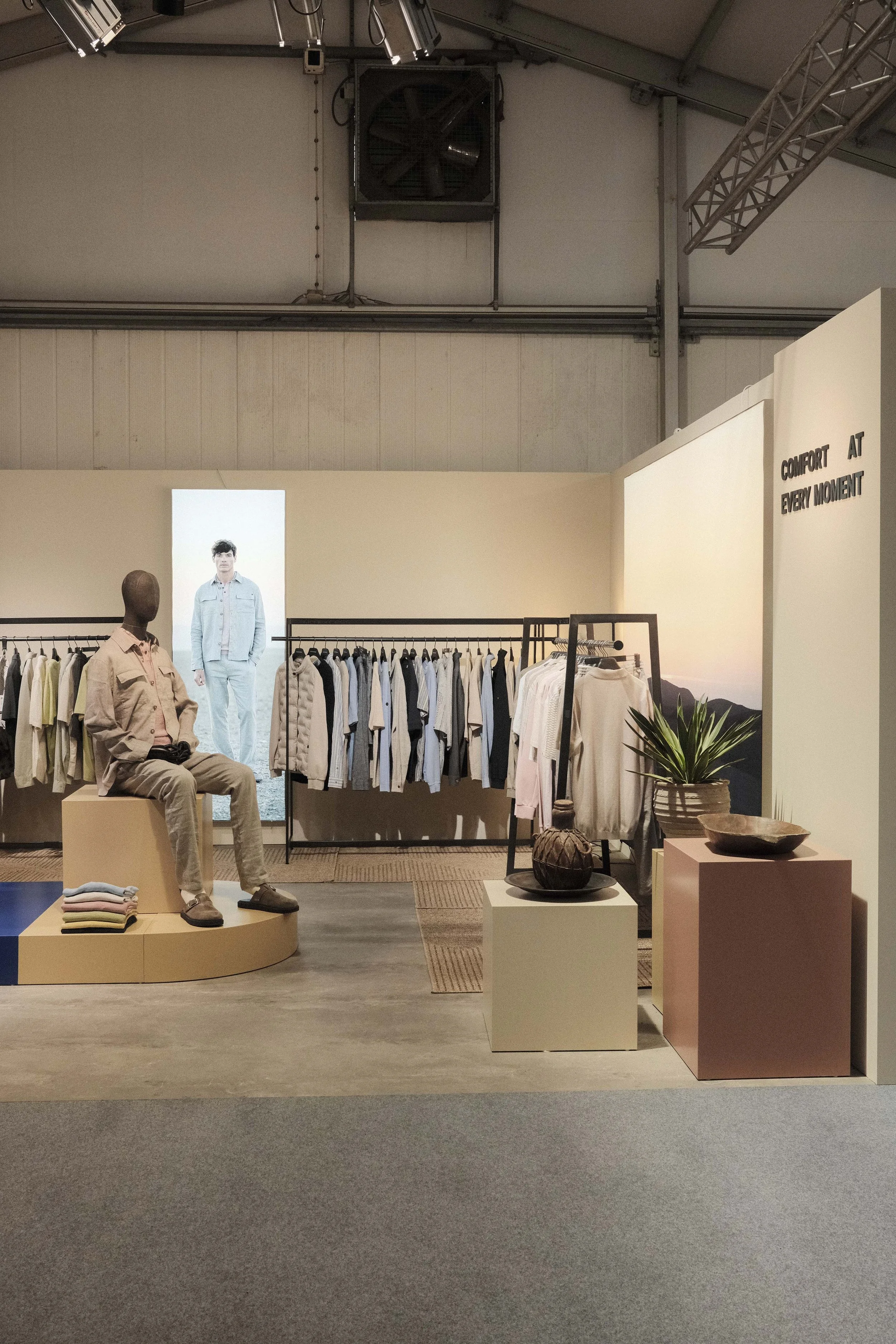 RETAIL | No Excess | Beurstand  Pitti Uomo Milaan