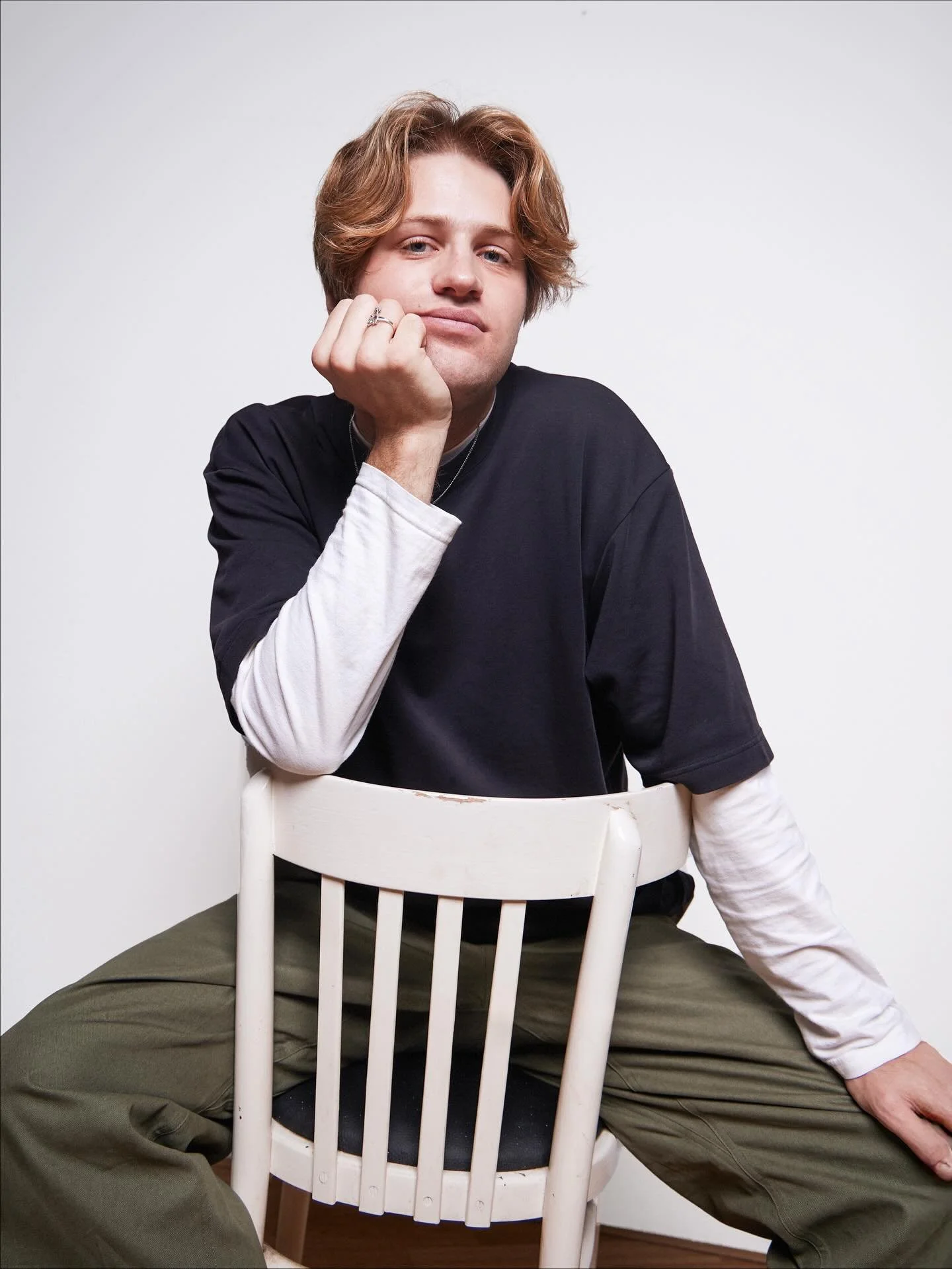 light mode &amp; dark mode of this sweetie @conductdisorderdj &mdash; co-founder of @pauze_rotterdam and resident at @operator.radio. if you&rsquo;re around 010, you haven&rsquo;t slept on him (but you can&rsquo;t wake up if you don&rsquo;t fall asle